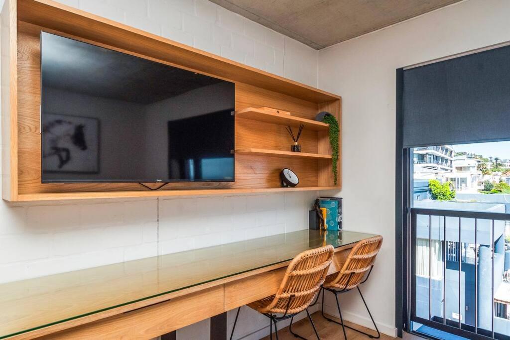 Luxury Studio with Ocean Views and Rooftop Pool view 5