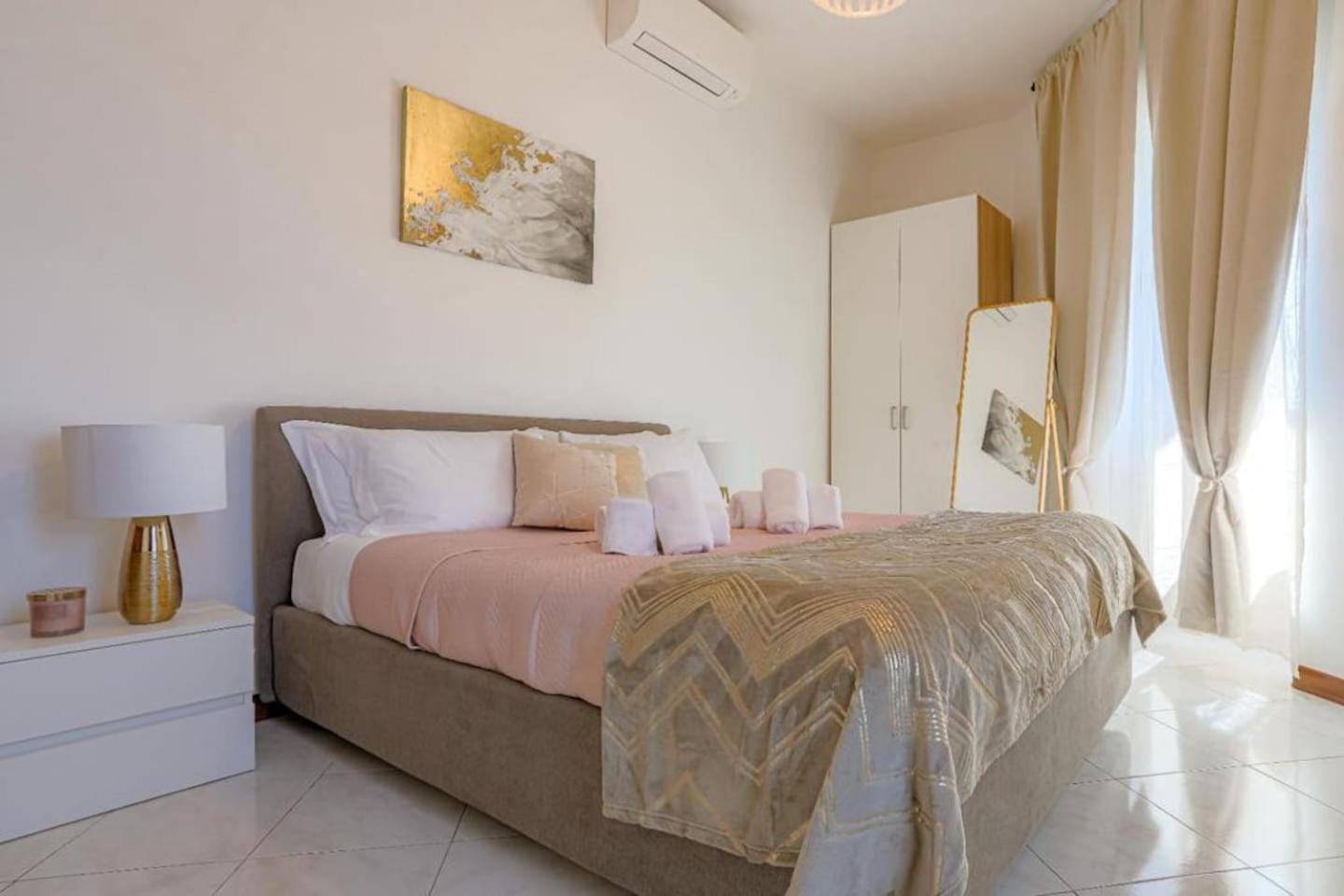 Stella Luxury House