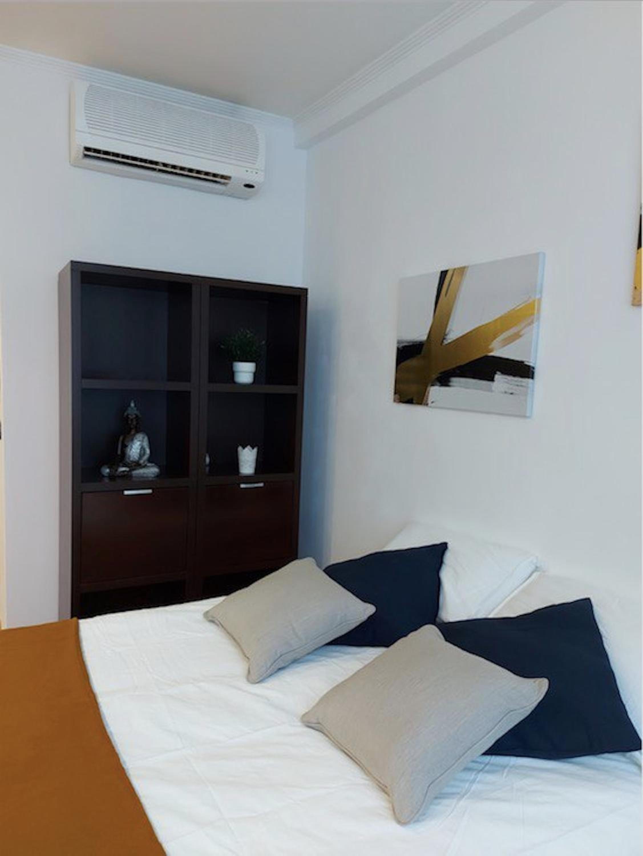 Apartments Holidays2Malaga City Center