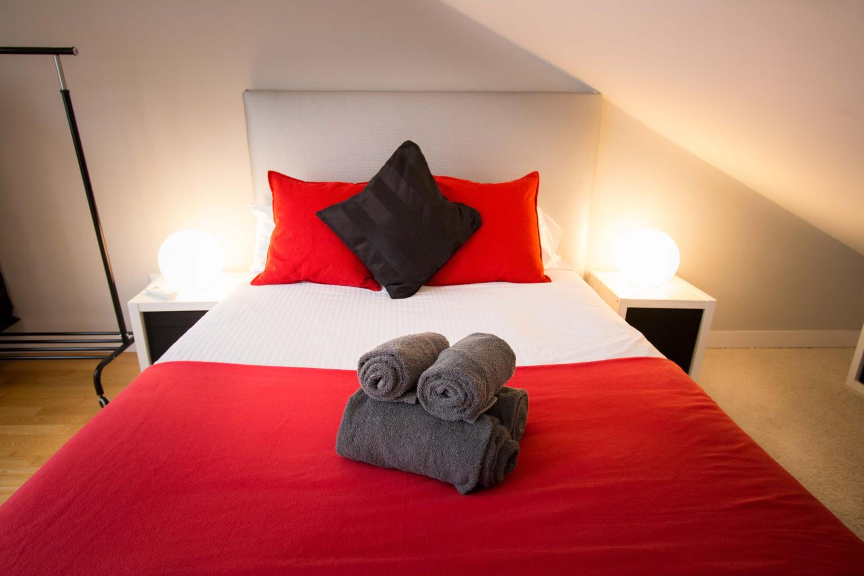 Apartments Holidays2Malaga City Center