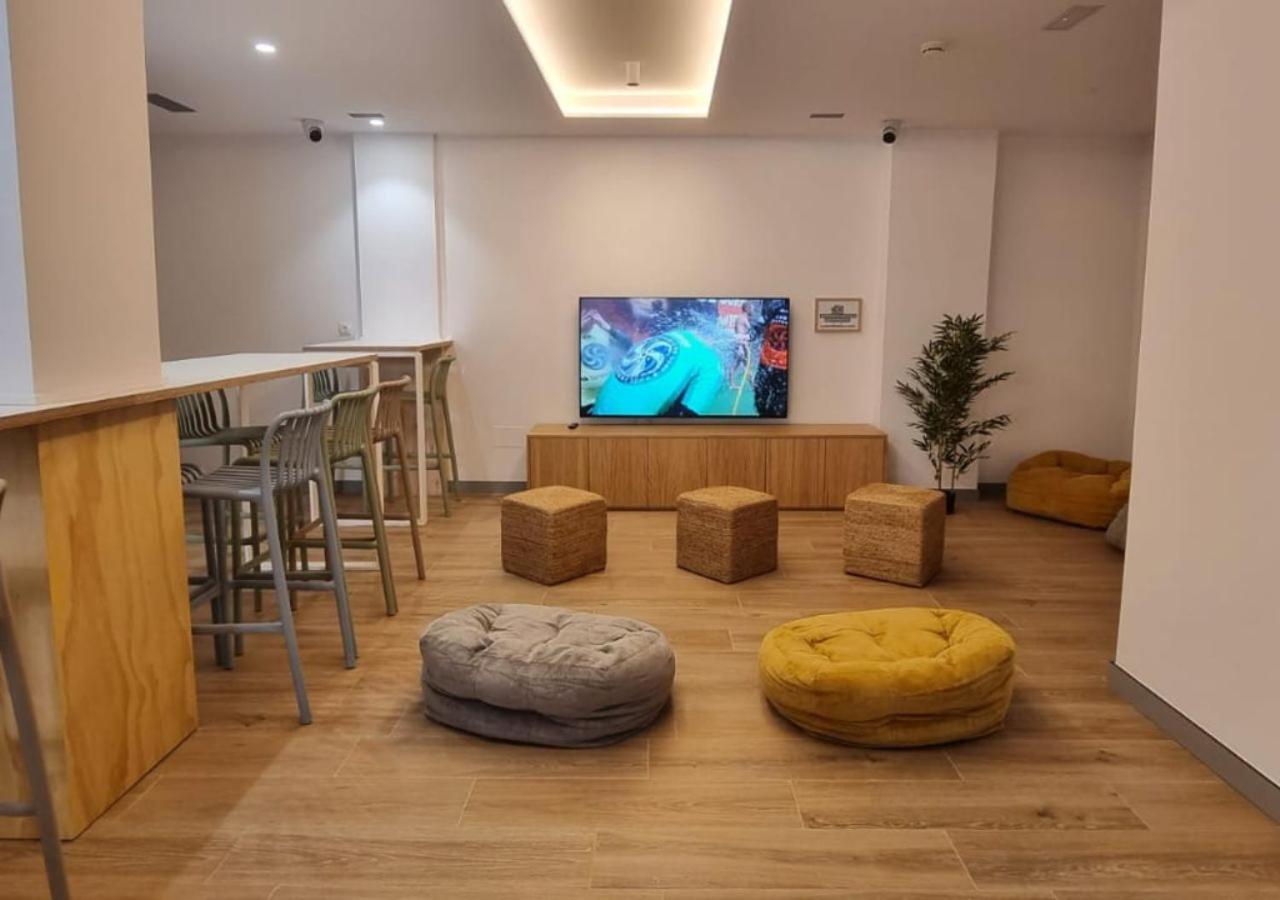 Aloha Surf Hostel