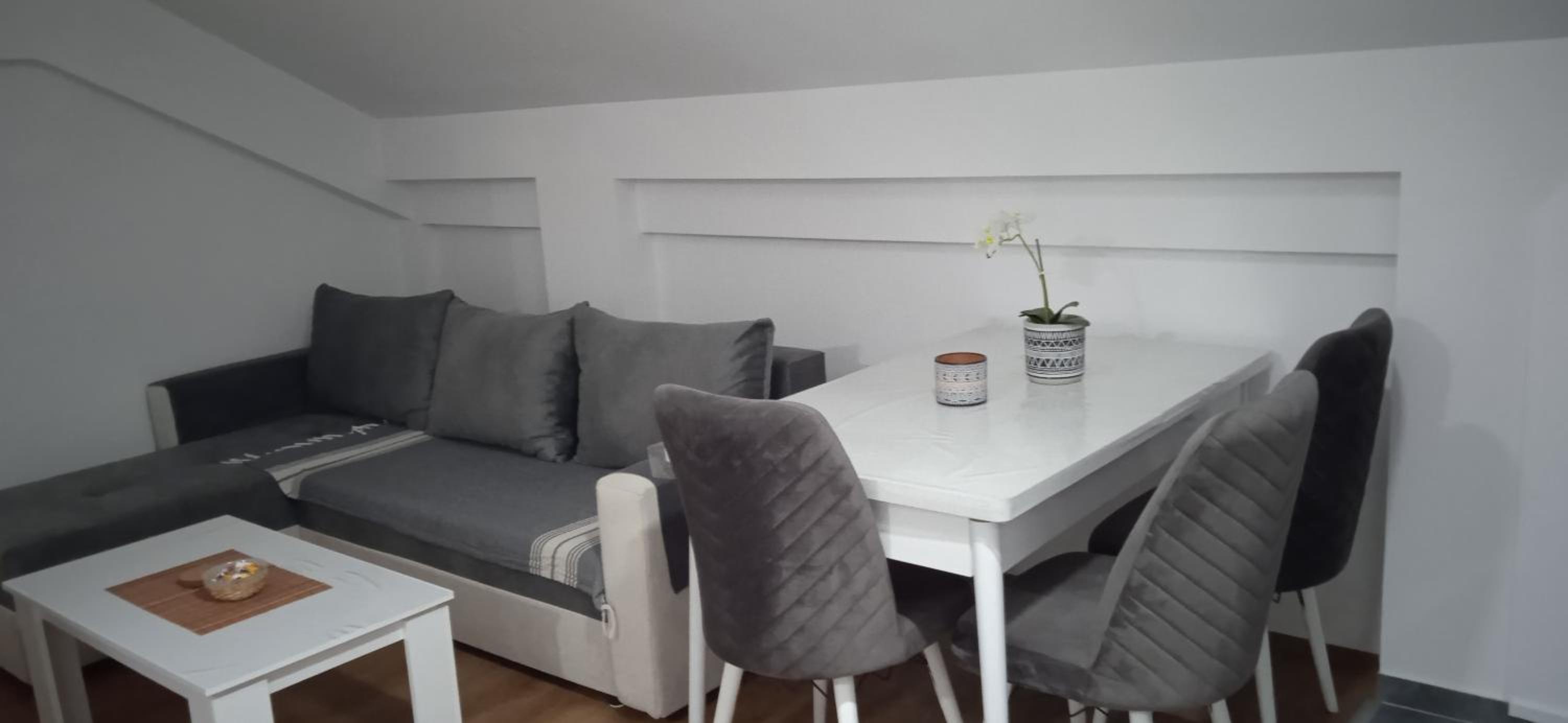 Apartment, sweet home in the town-center. view 3