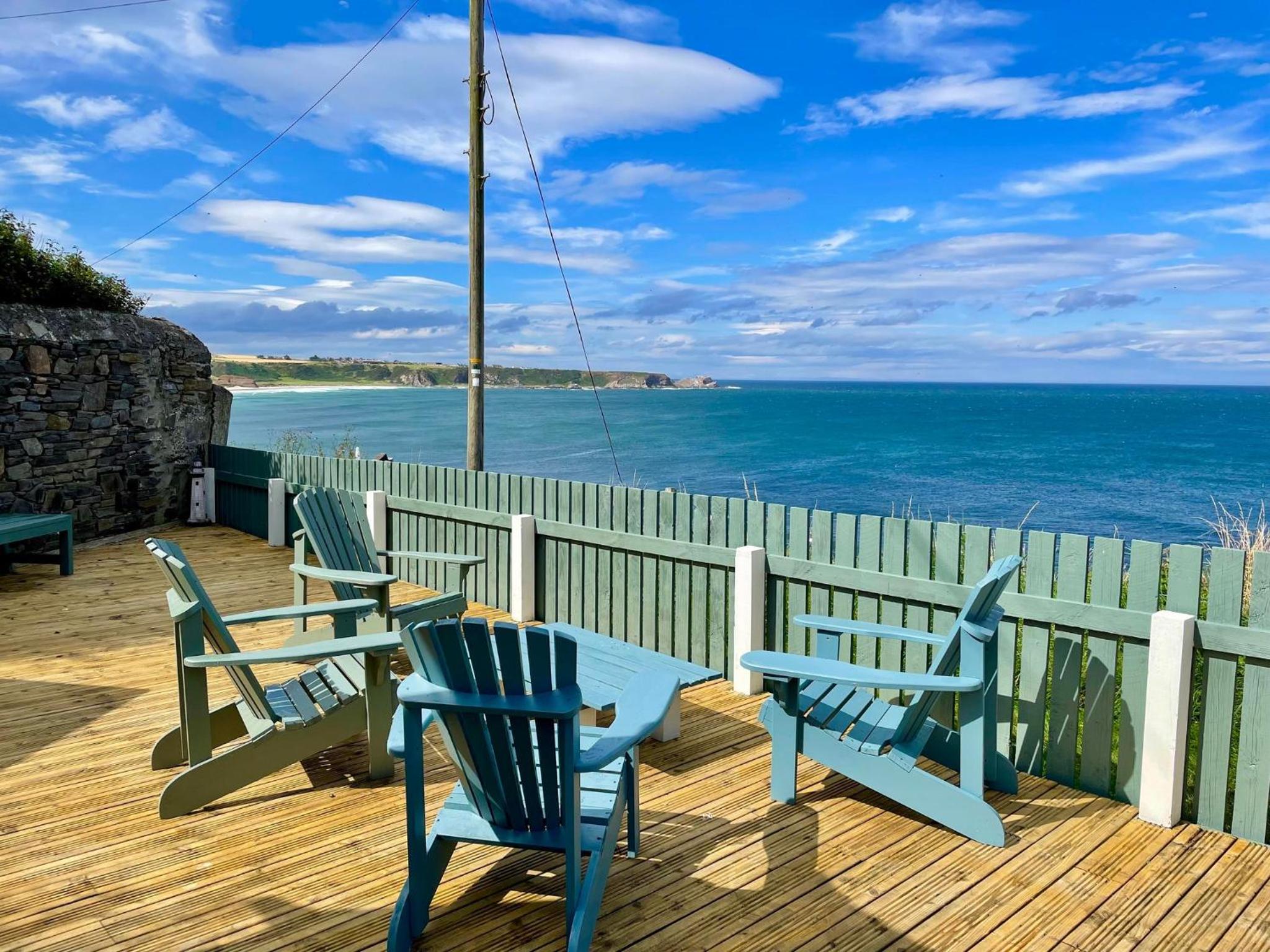 Hill Crest - Clifftop Escape with Sea View view 3