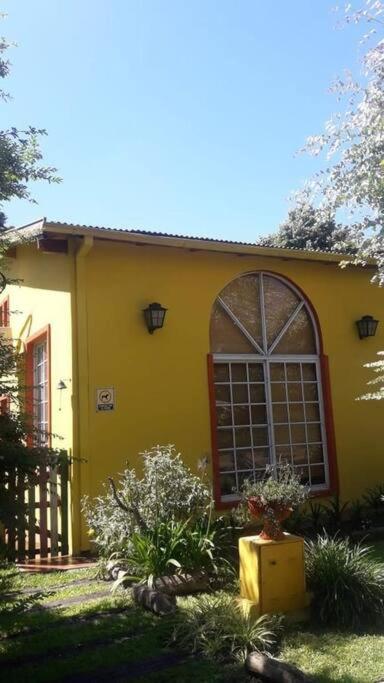 Casa con pileta en Club de Campo