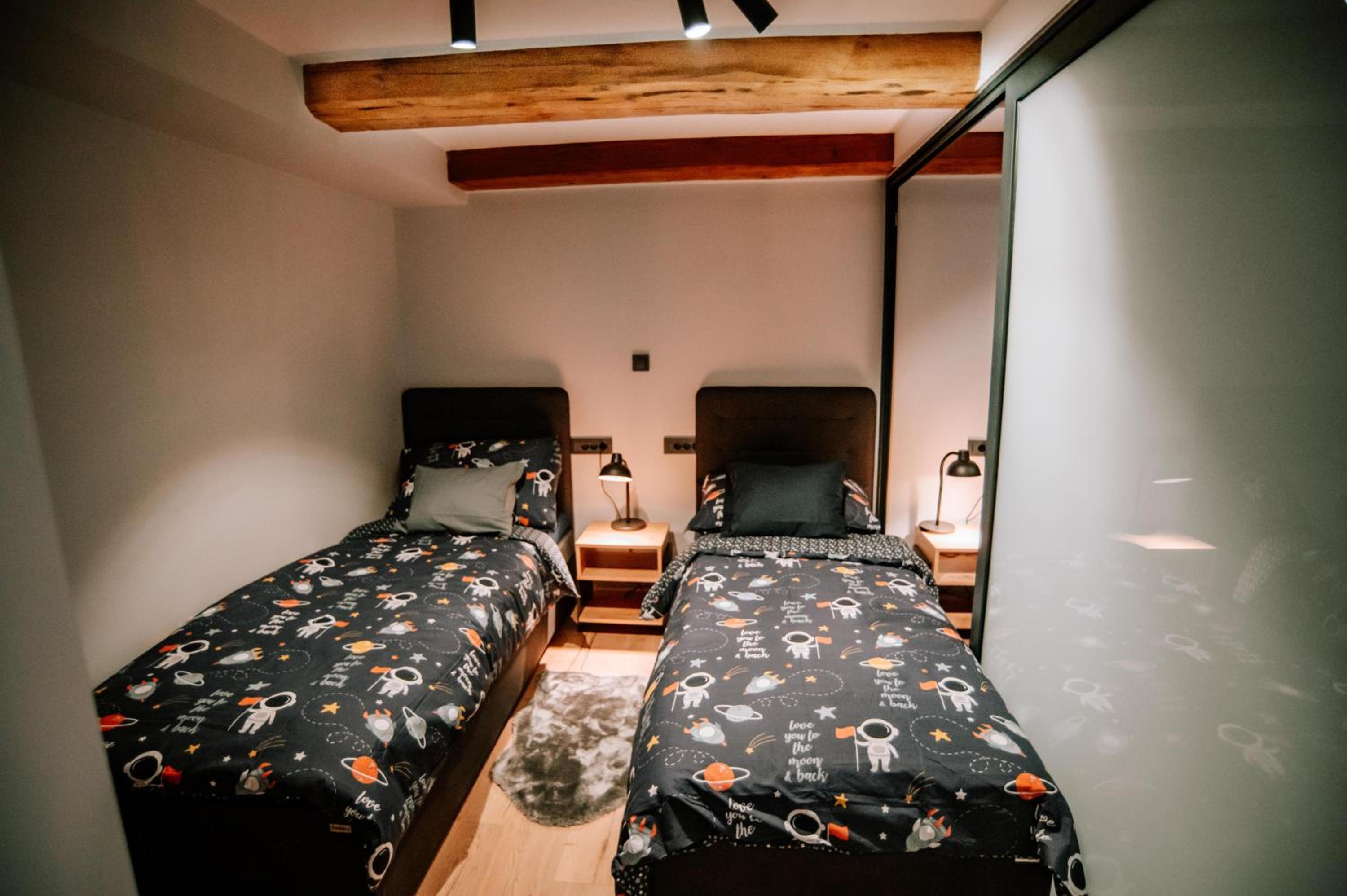 Apartman Saturn