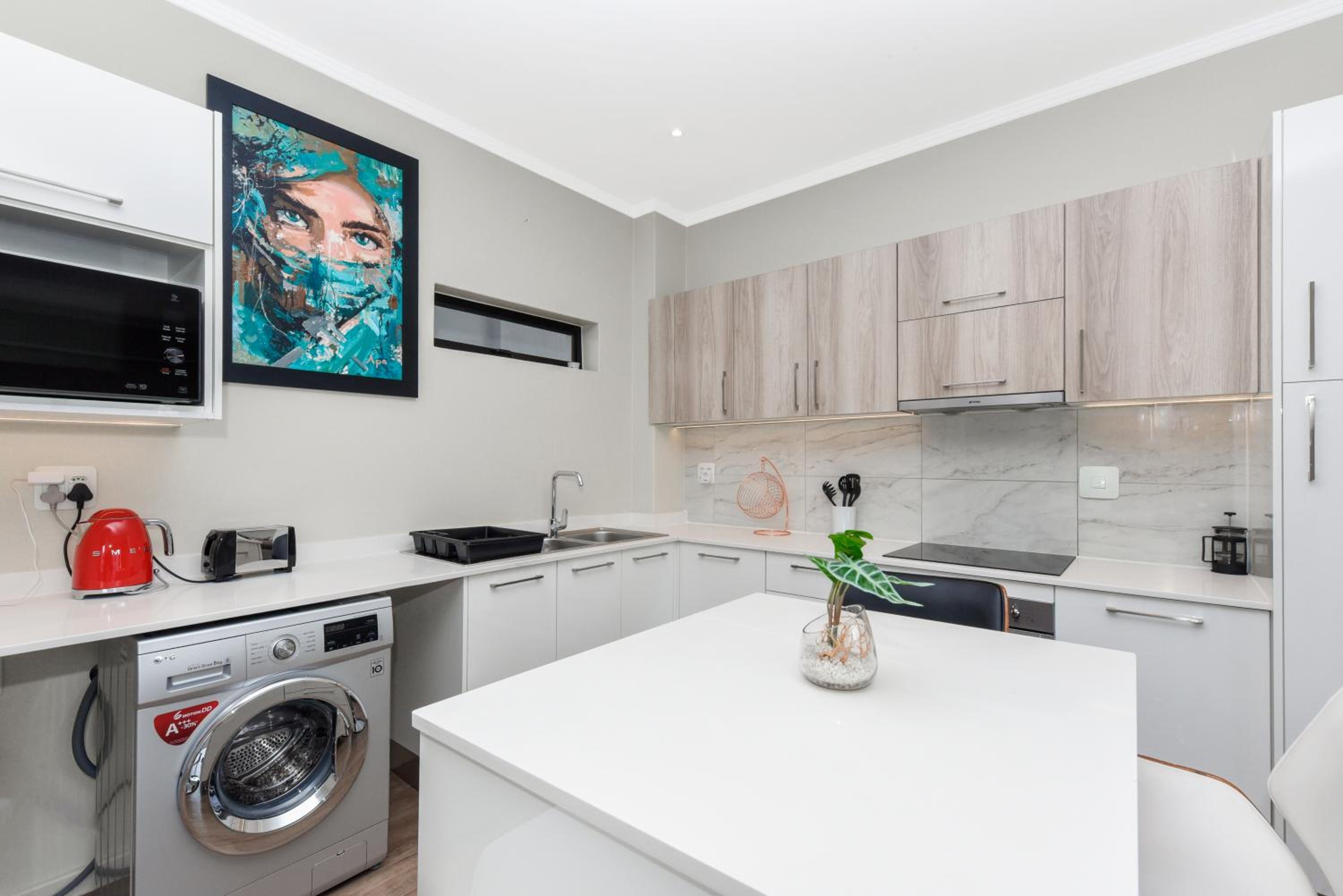 The Monroe Luxury Apartments