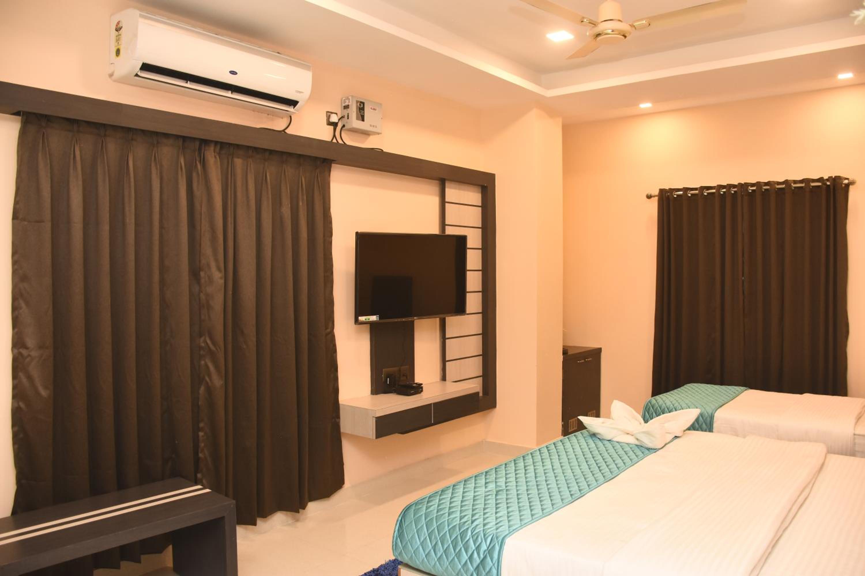 Heritage Suites