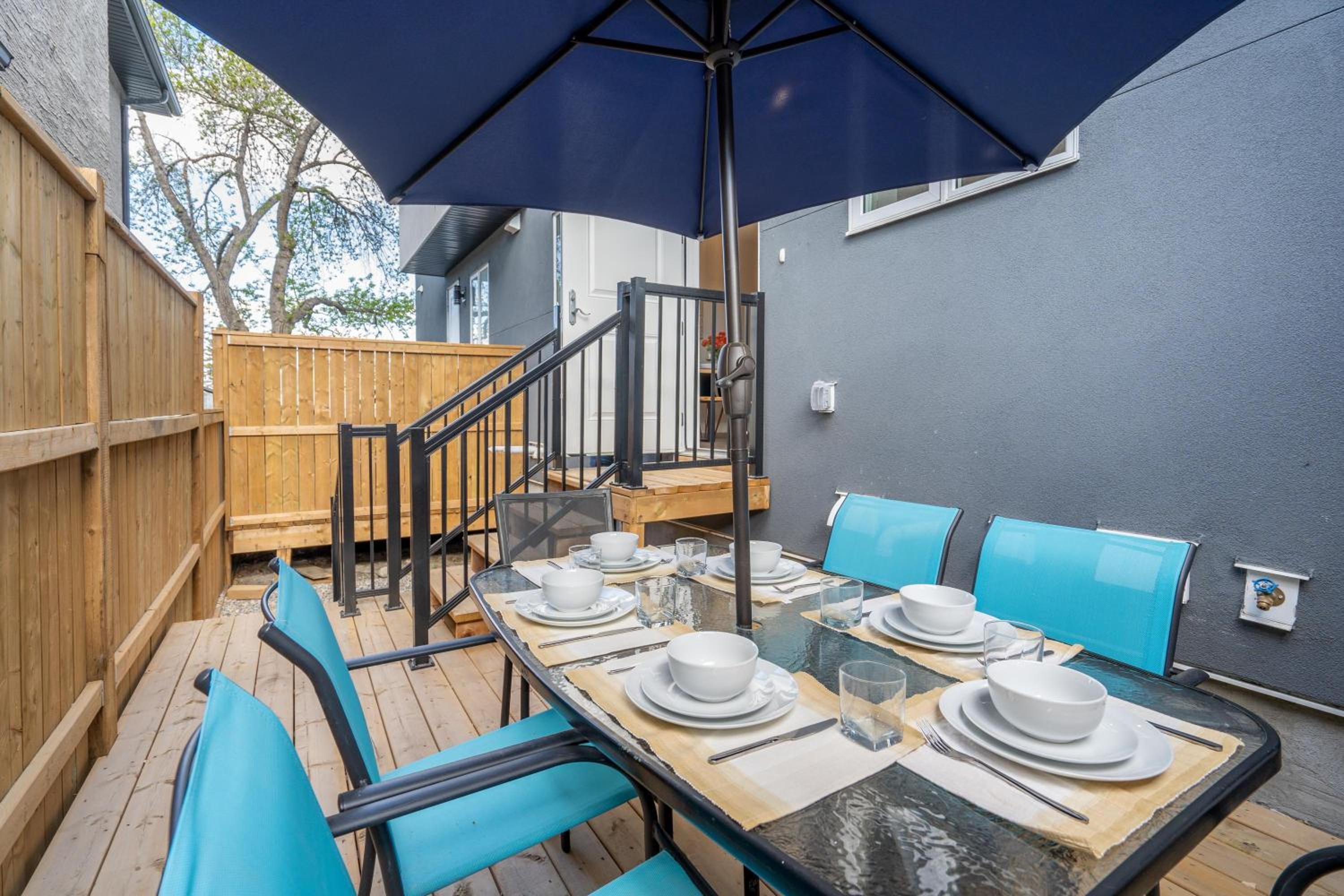 Luxury Hillhurst Home Central Location 3 Br