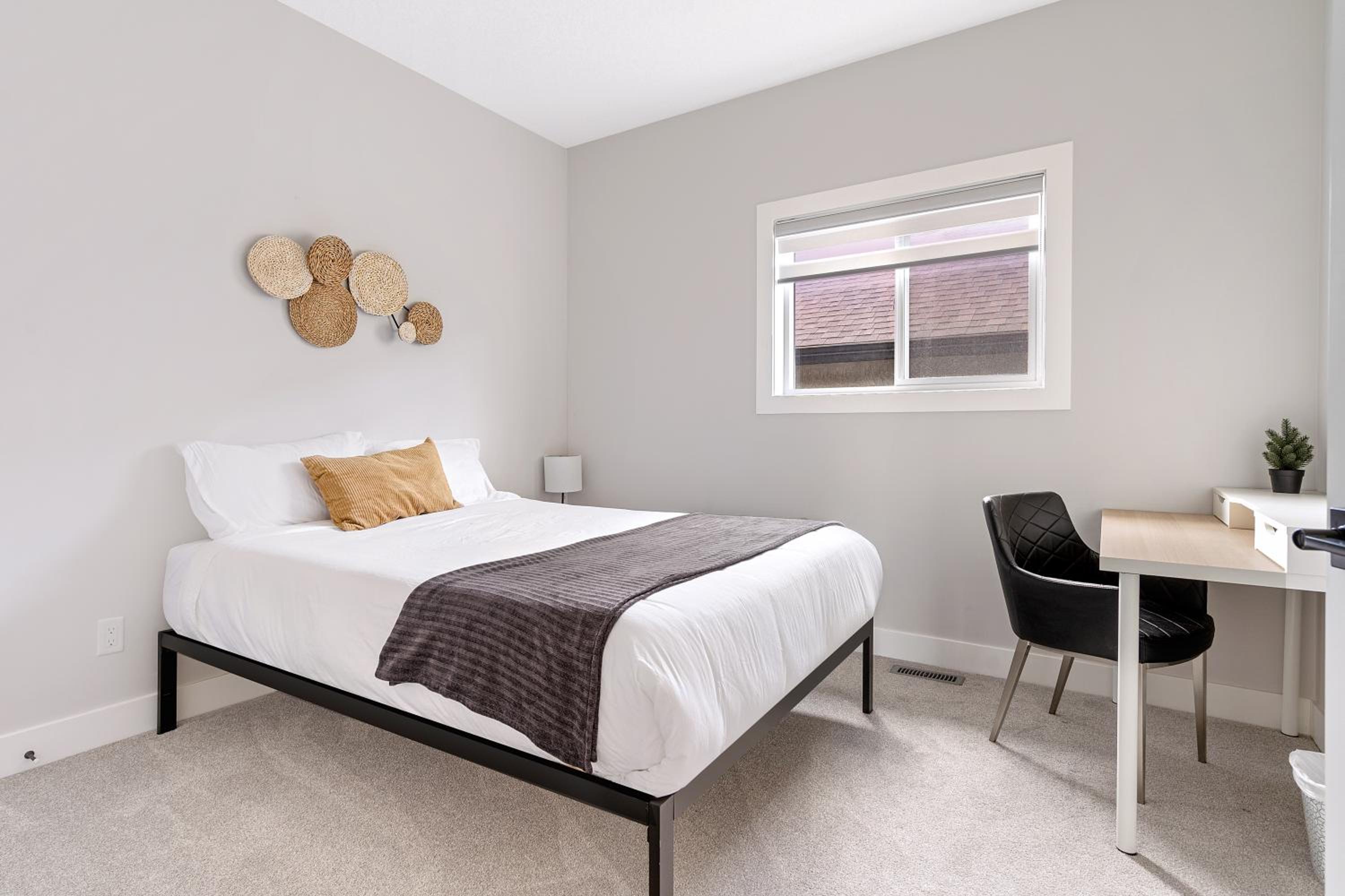 Luxury Hillhurst Home Central Location 3 Br