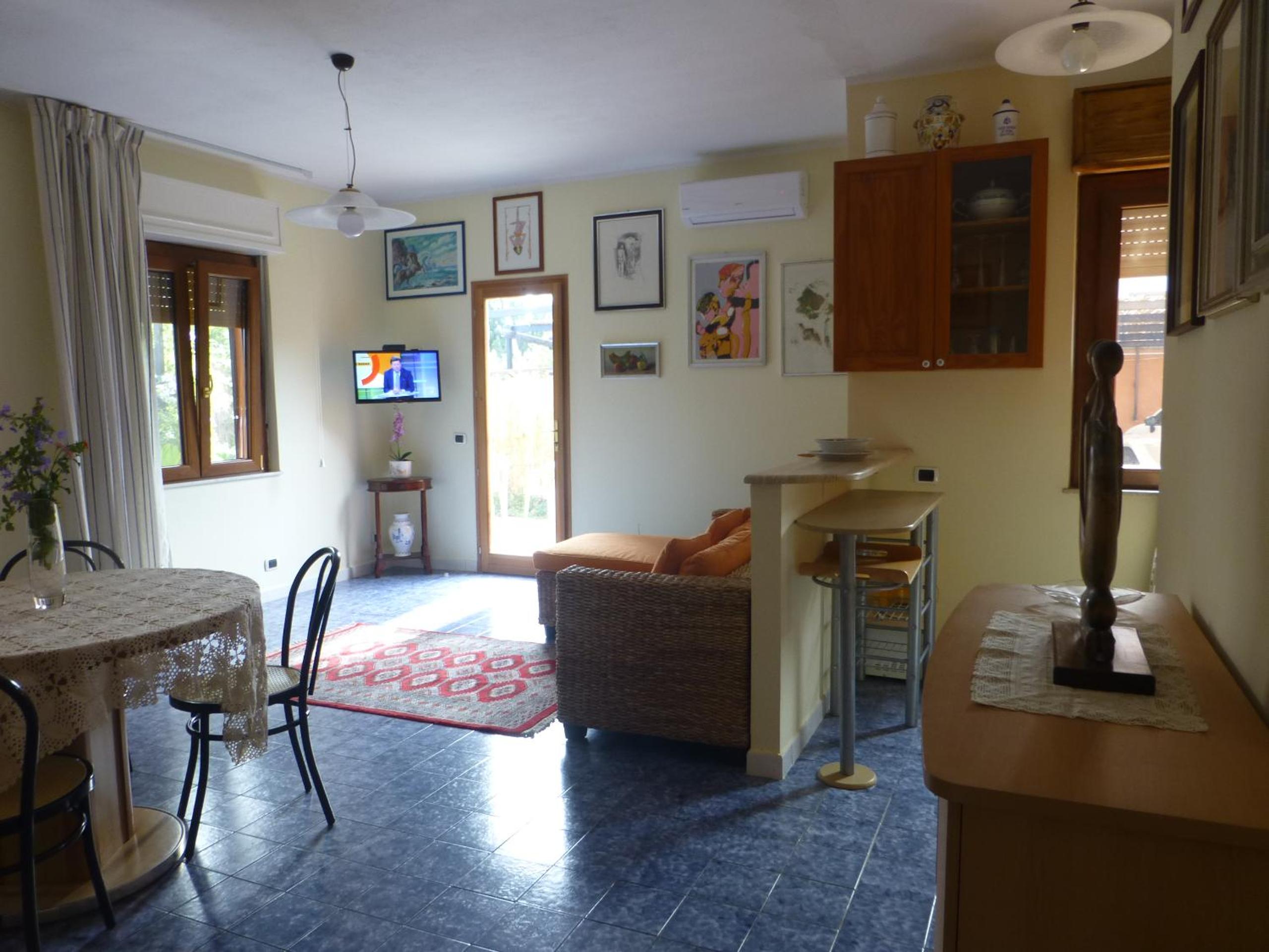 Photo 11