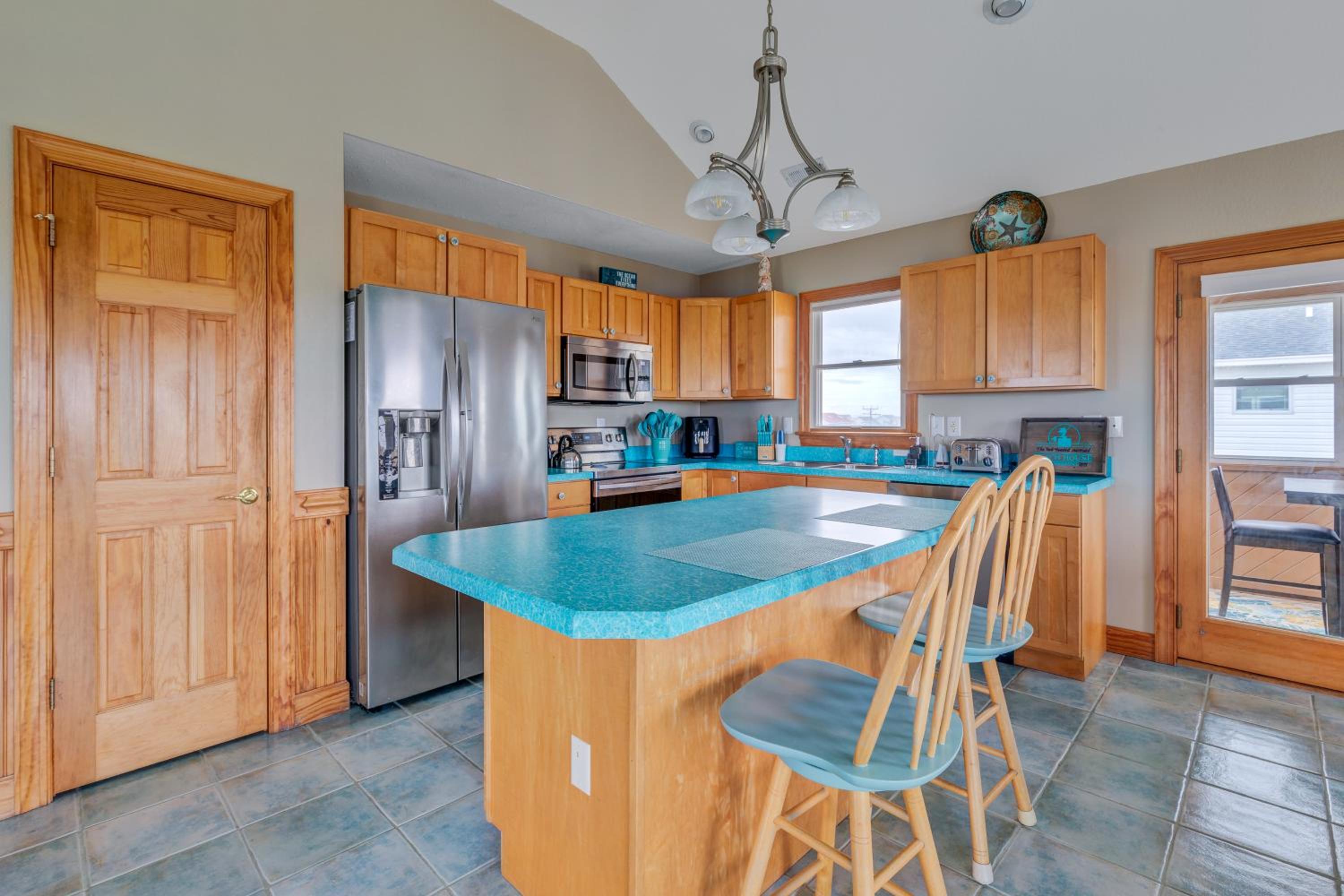 6040 - Redheaded Mermaid by Resort Realty view 3