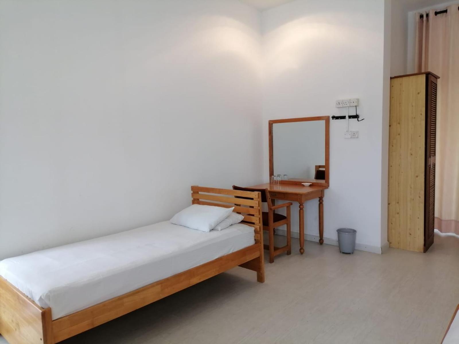 Hotel Apna Galle