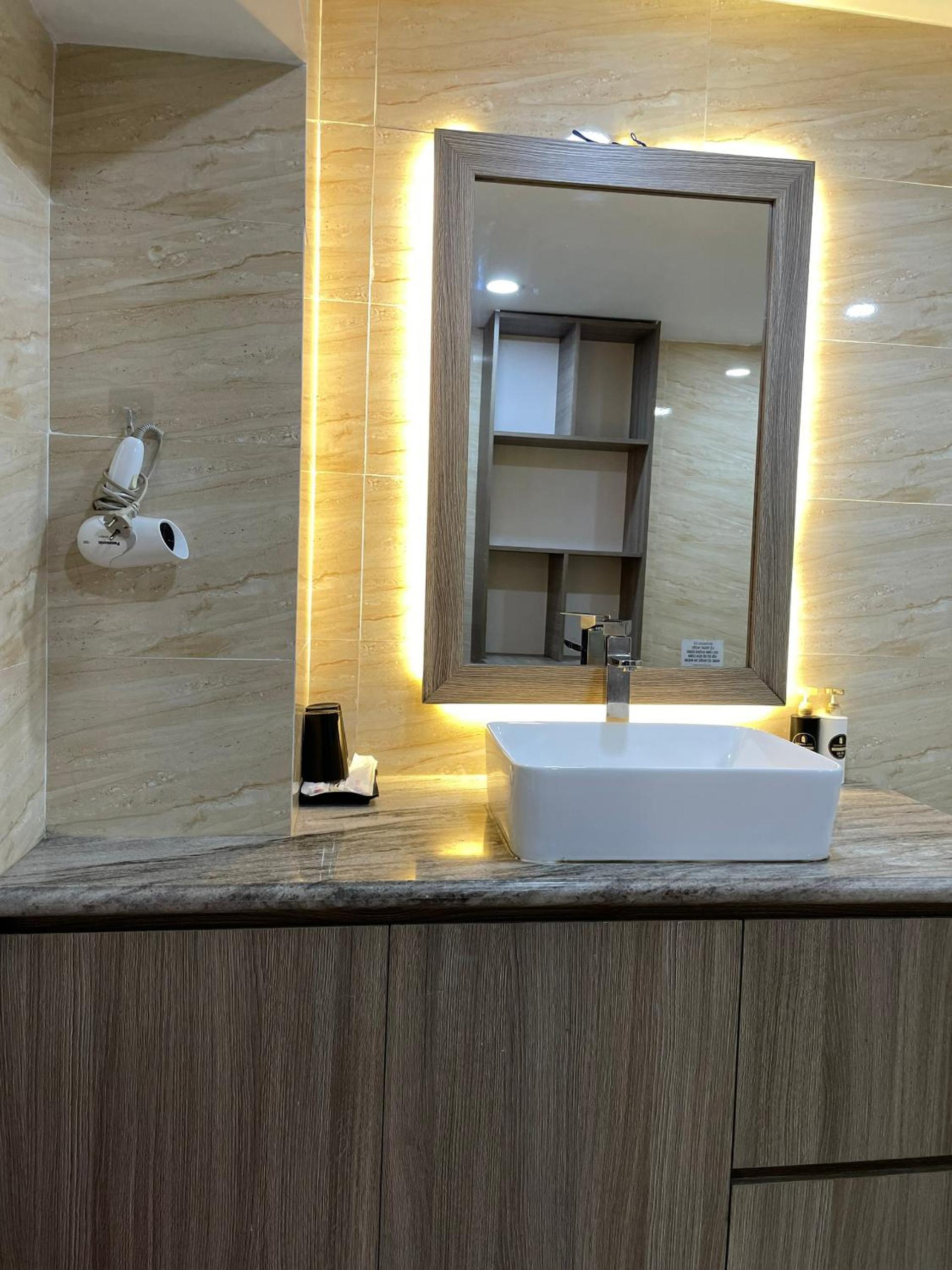 penthouse 5pn Oasky