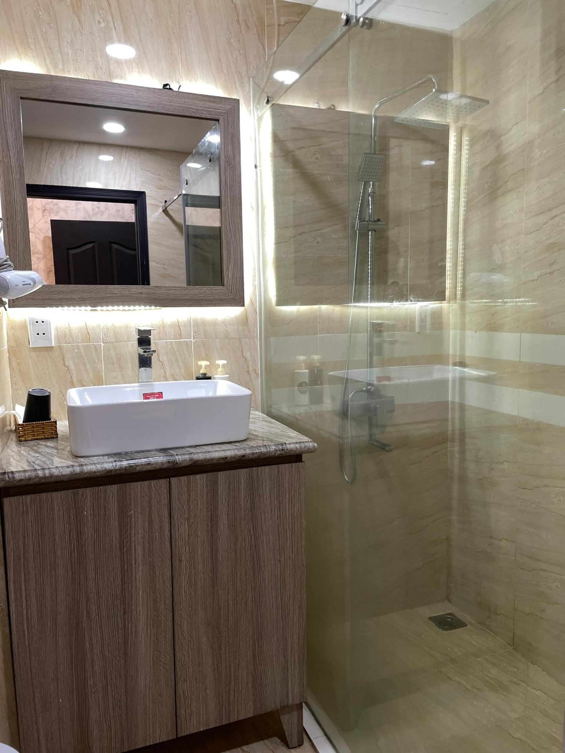penthouse 5pn Oasky