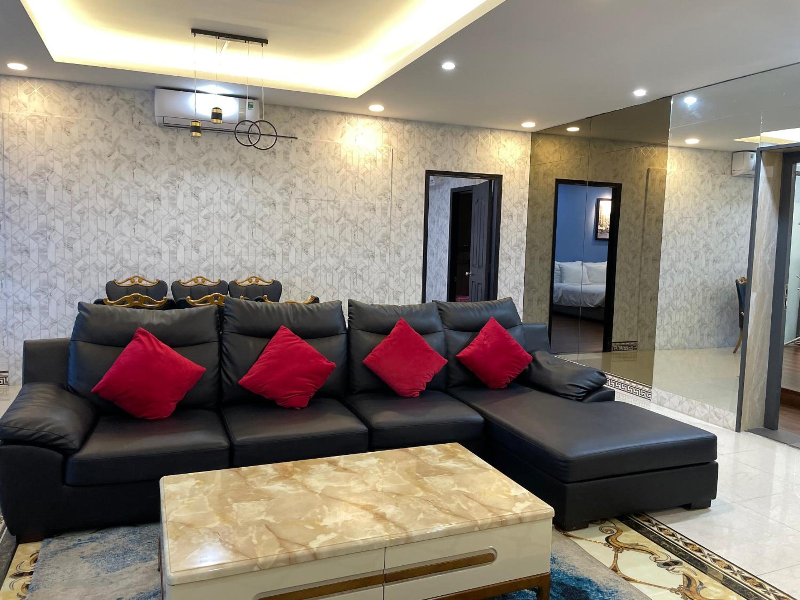 penthouse 5pn Oasky