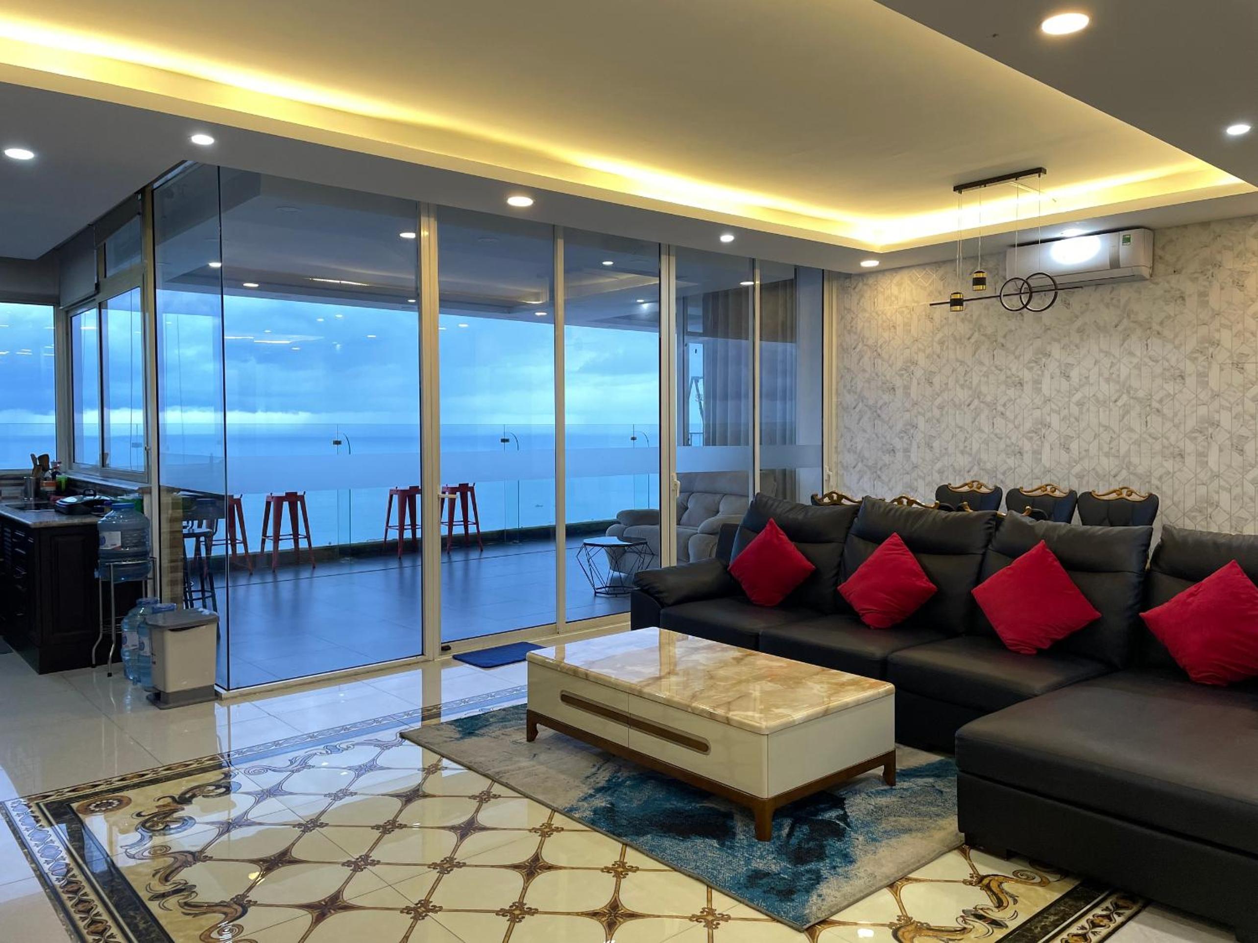 penthouse 5pn Oasky