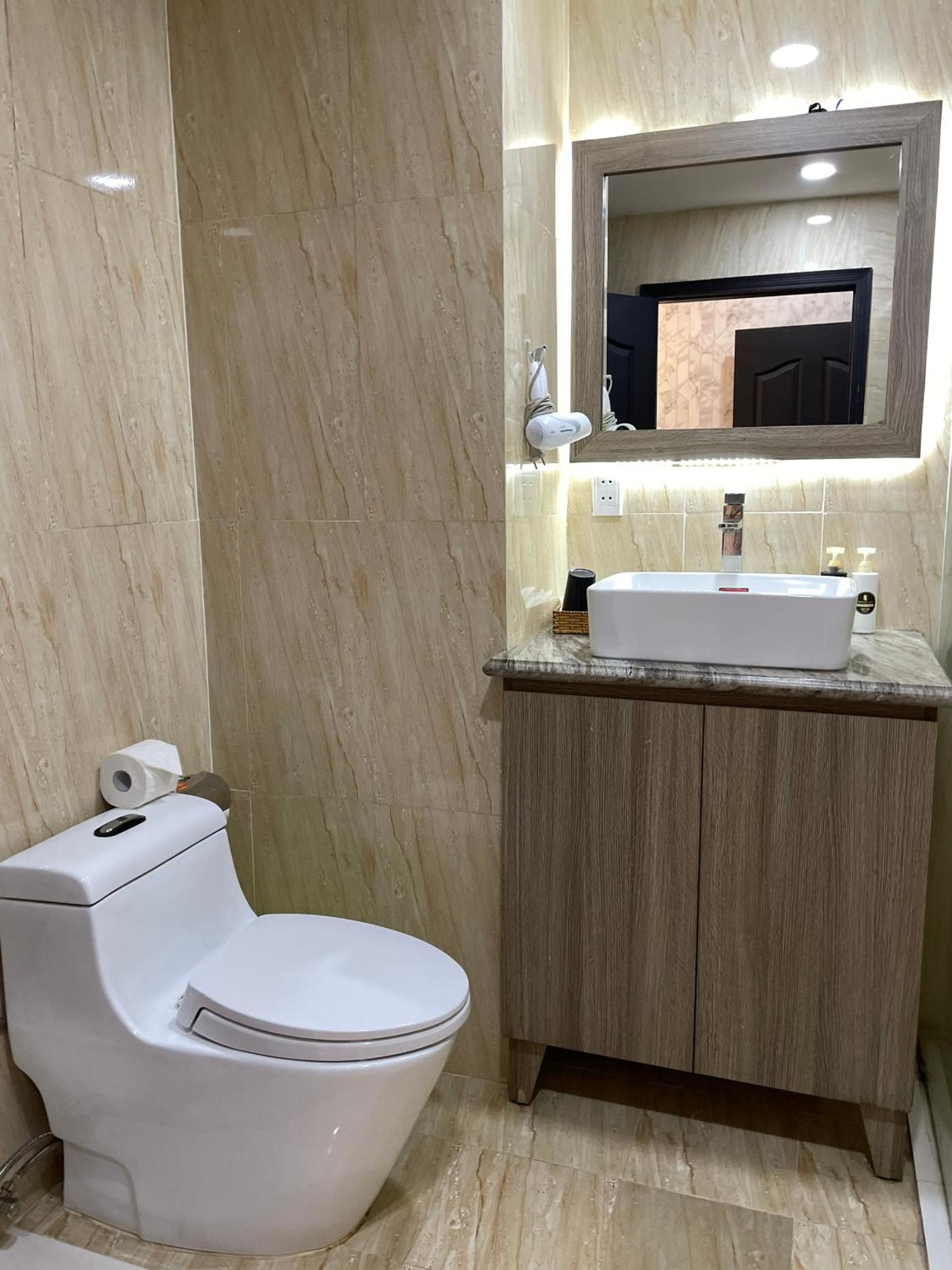 penthouse 5pn Oasky