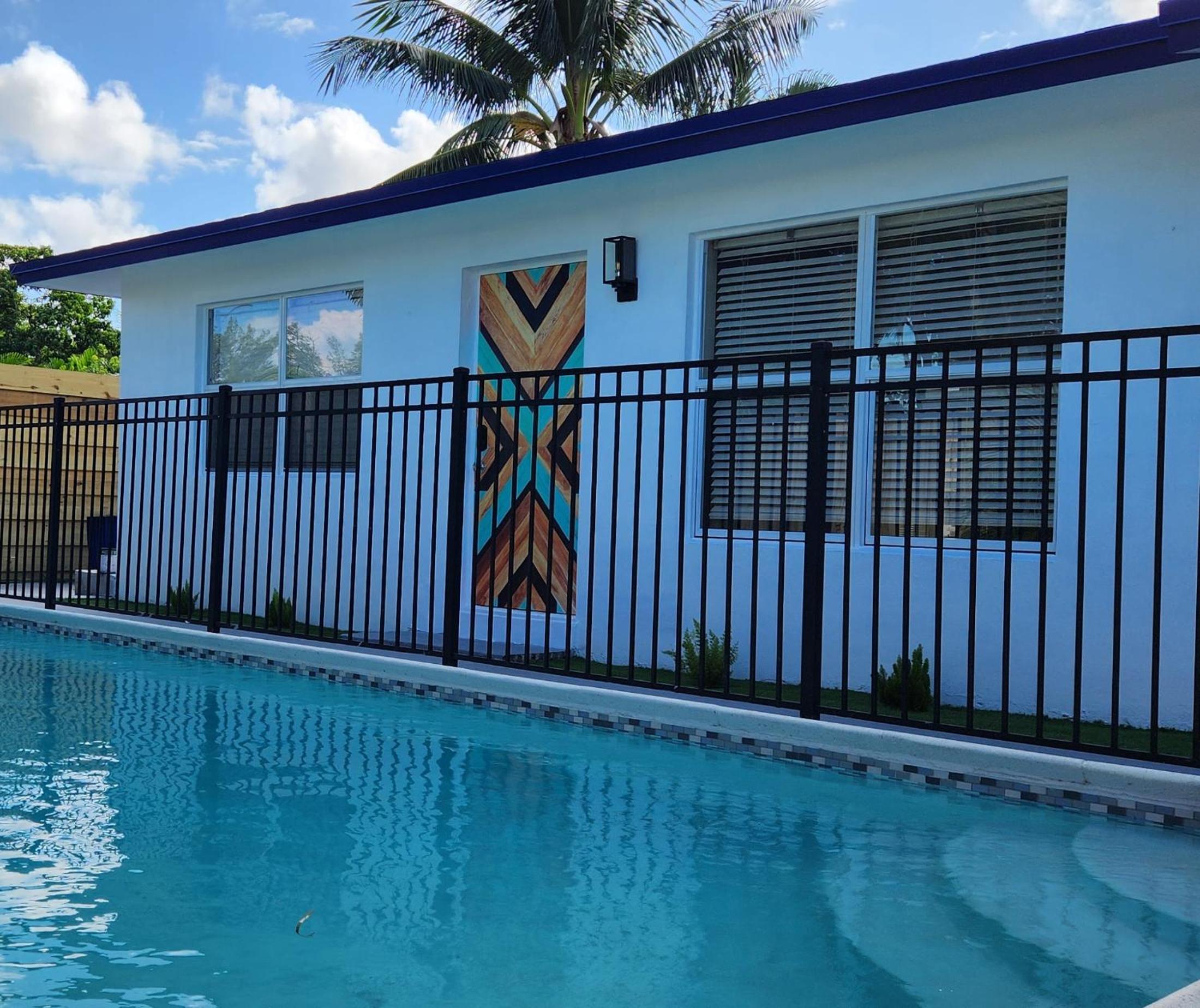 Private Home, KING Room- Pool & Patios - Near Beaches & Dining, photo 14