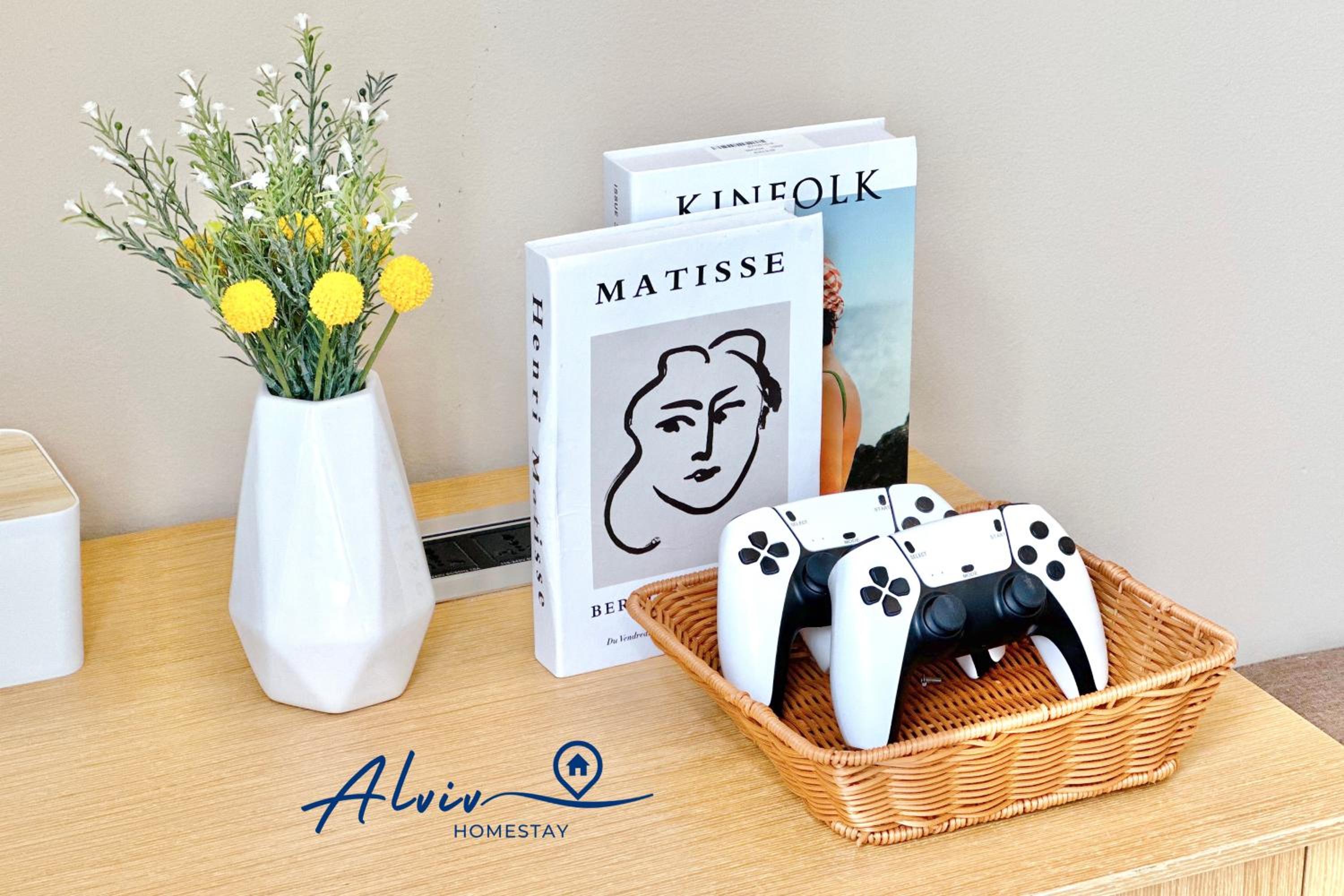 Alviv 99 Suites I 2-4pax I Luxury Suite I Bathtub I City I 5min River Cruise photo 3