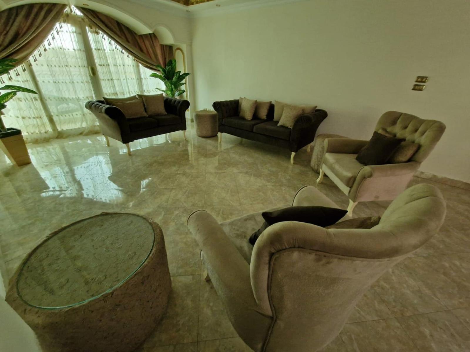 Luxury Pyramid View and a 3BR Penthouse with Giza Pyramids & Sphinx Nearby