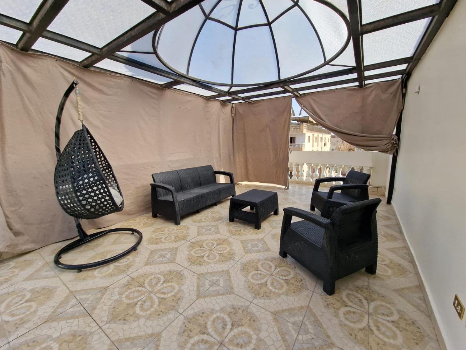 Luxury Pyramid View and a 3BR Penthouse with Giza Pyramids & Sphinx Nearby