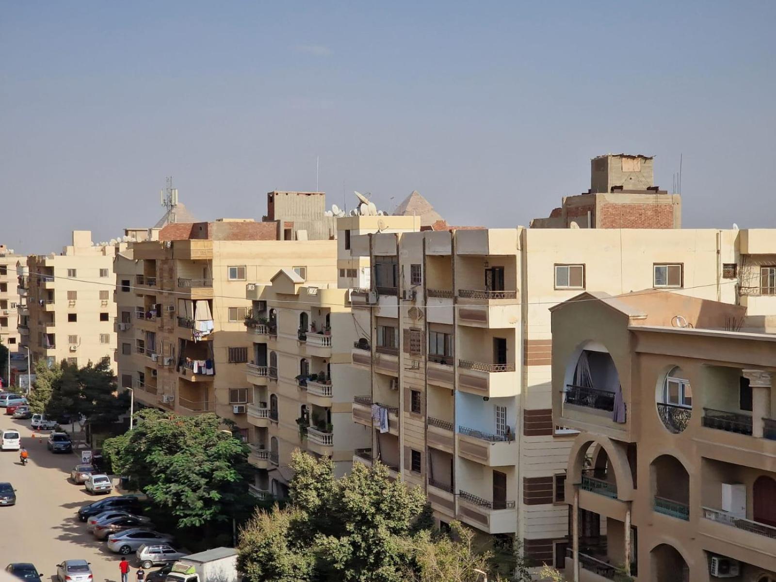 Luxury Pyramid View and a 3BR Penthouse with Giza Pyramids & Sphinx Nearby