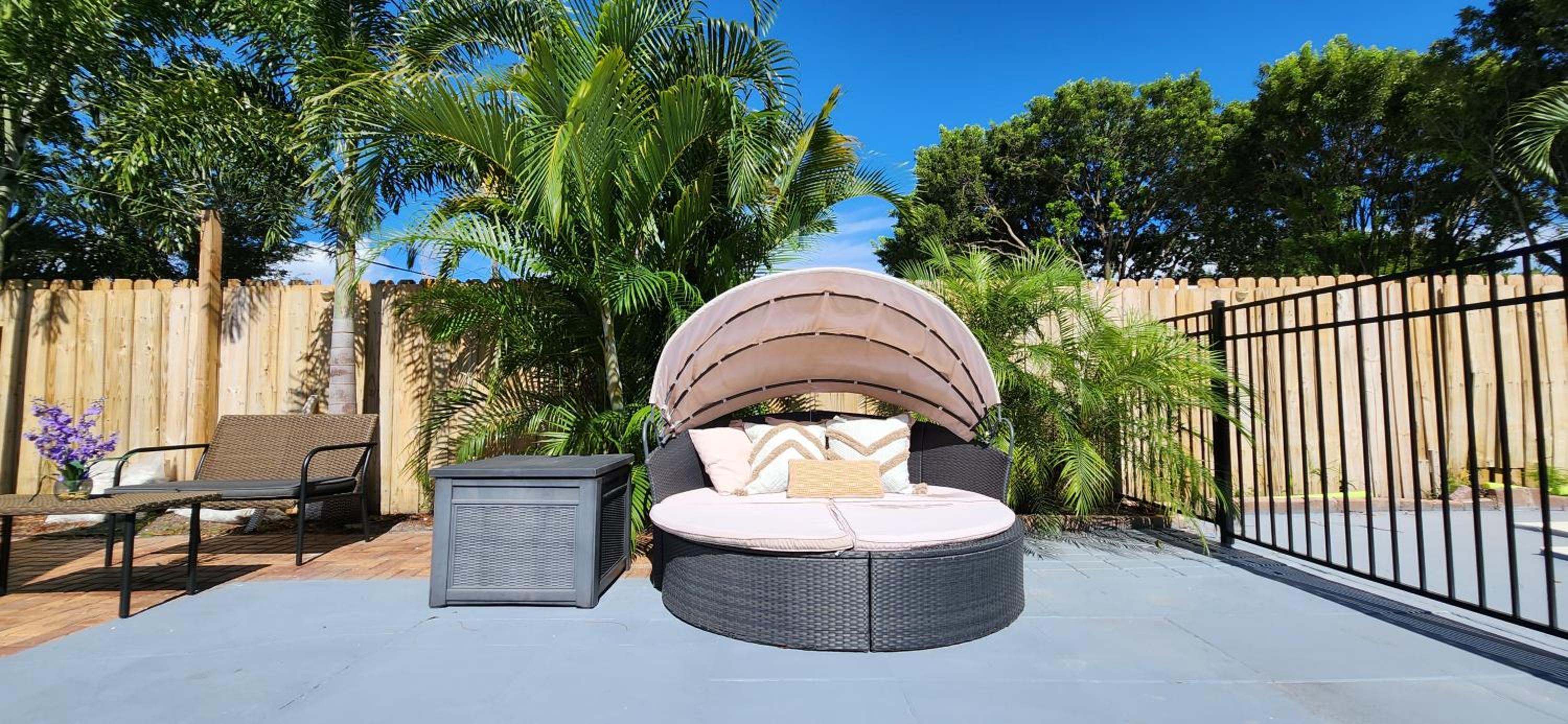 Private Home, KING Room- Pool & Patios - Near Beaches & Dining, photo 42