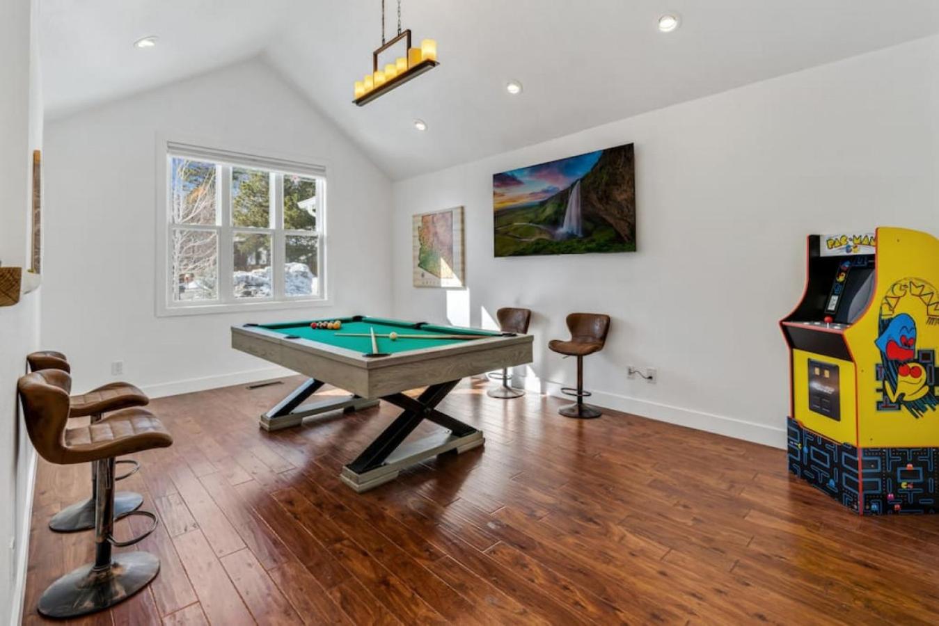 White Peak Lodge Ping Pong Pool Table PACMAN view 2
