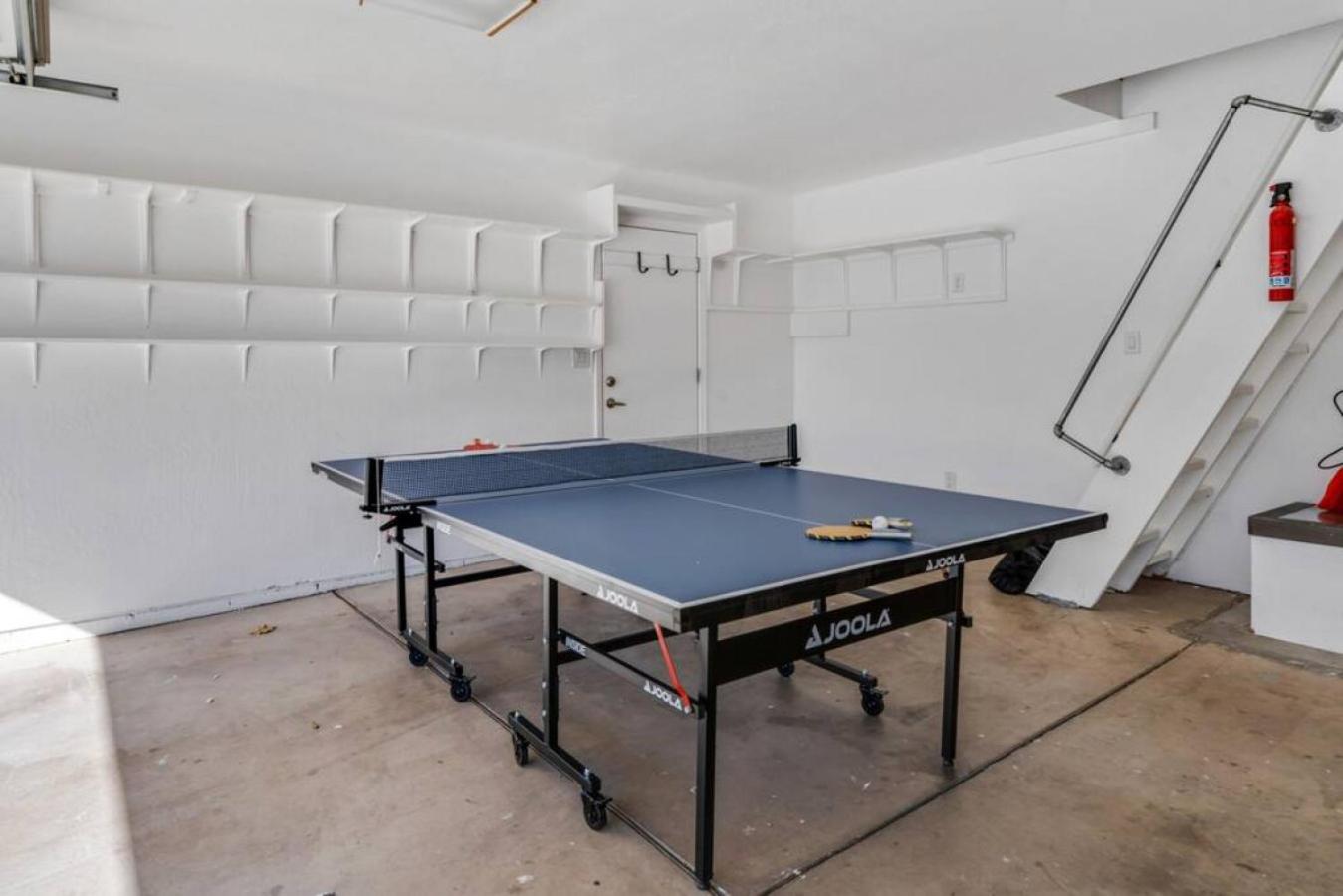 White Peak Lodge Ping Pong Pool Table PACMAN view 4