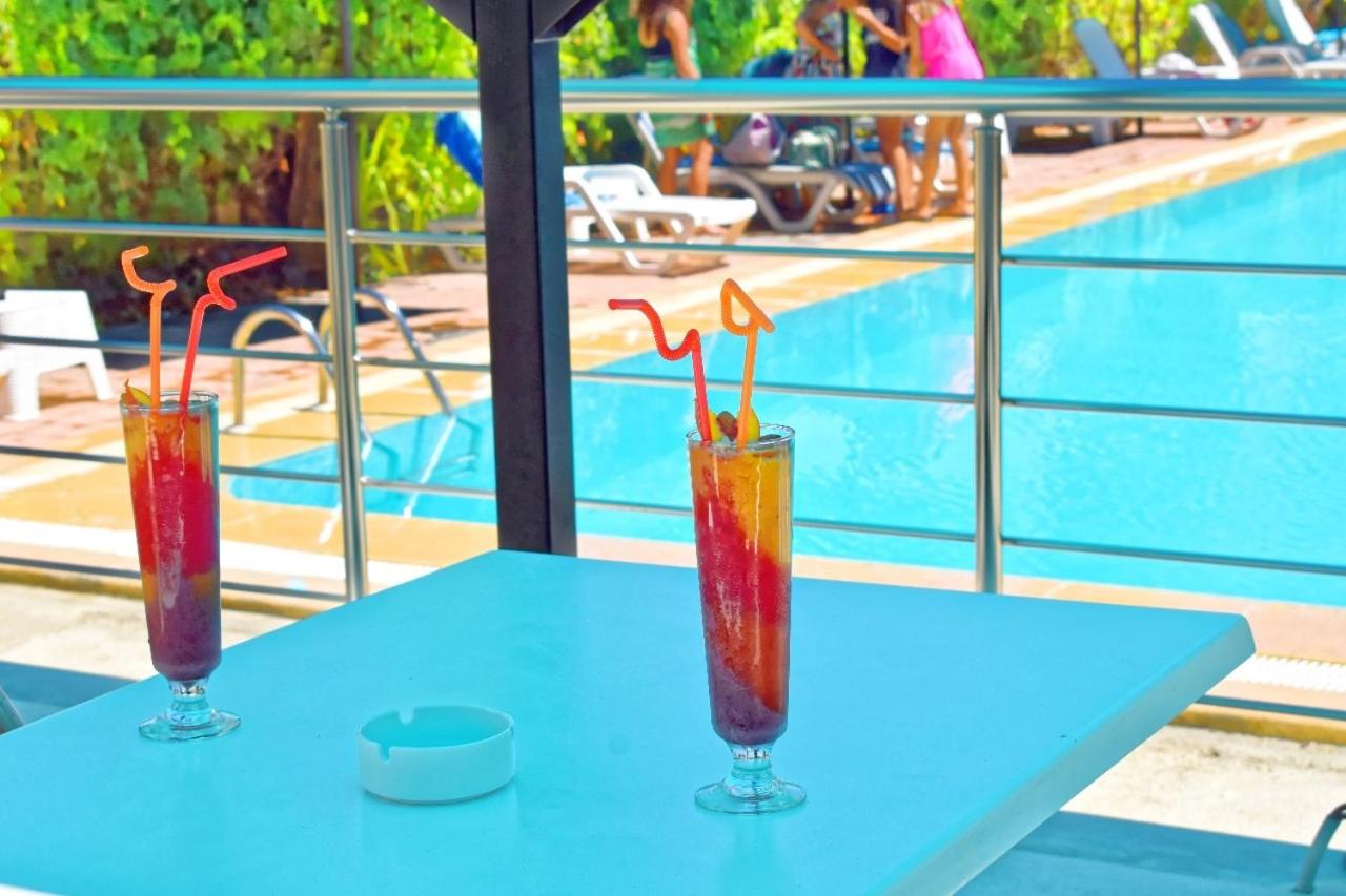 Tabarka Vacations - corail royal hotel - Property Image 2