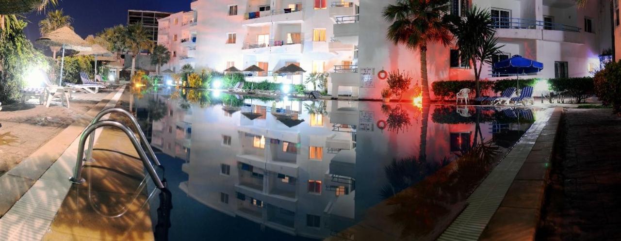 Tabarka Vacations - corail royal hotel - Property Image 1