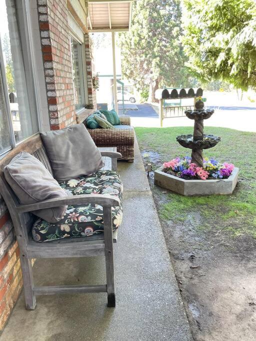 Fairway Apartments Unit 1