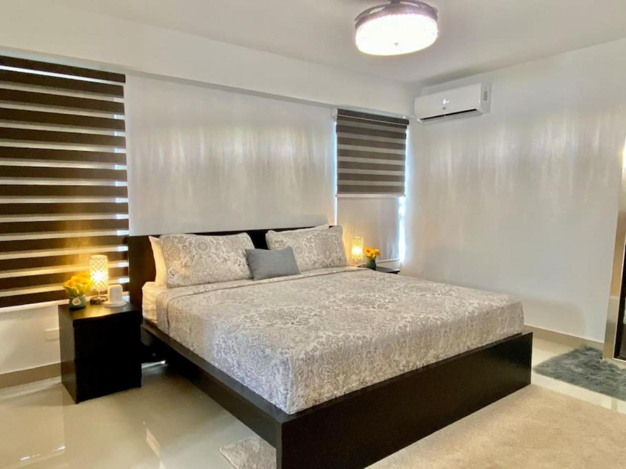 Stylish Apt Full AC King Bed view 3