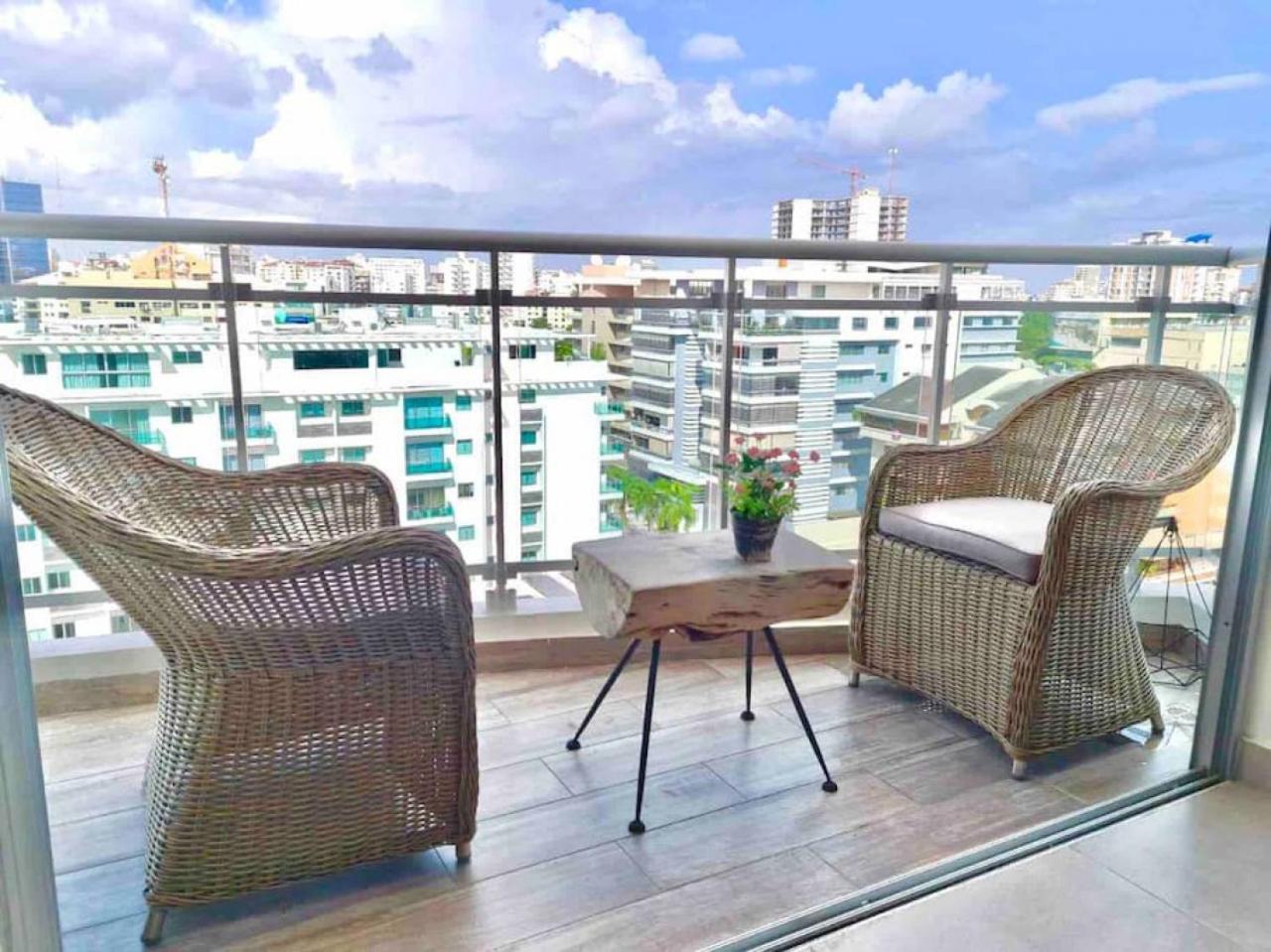 Stylish Centric Apt great View