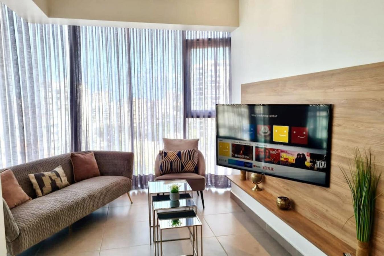 Stylish Centric Apt great View