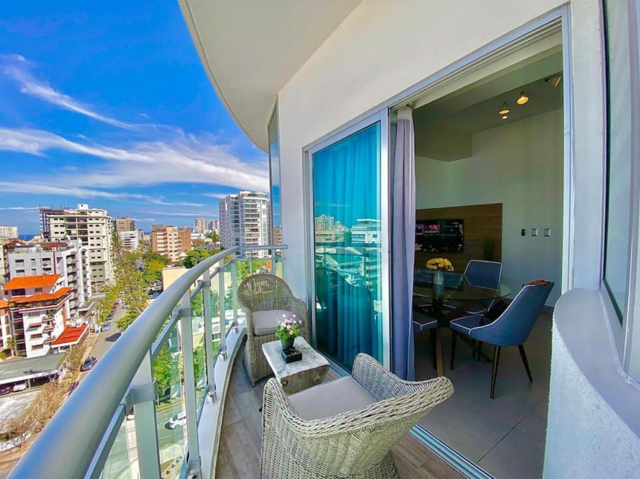 Stylish Centric Apt great View