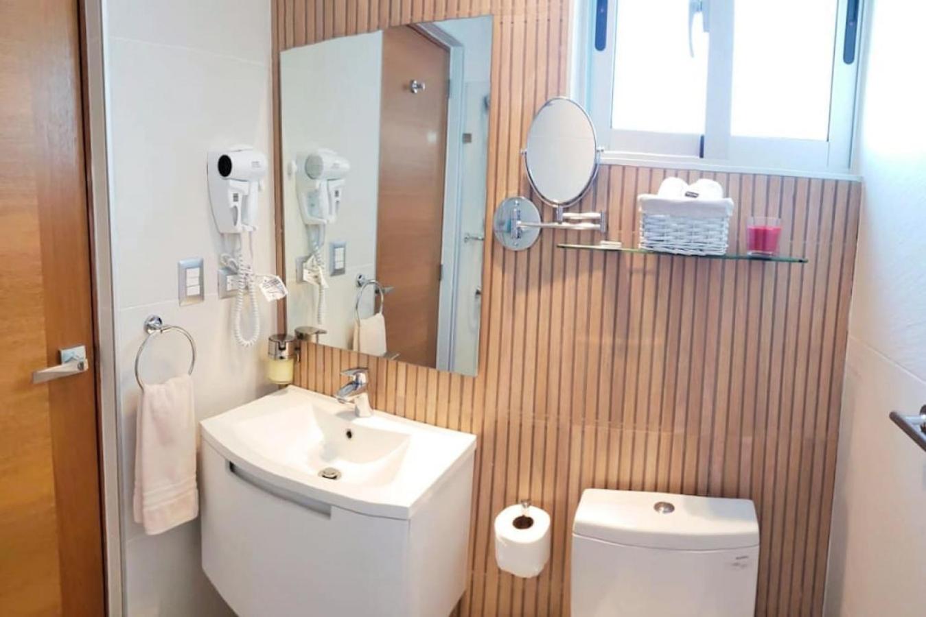 Stylish Centric Apt great View