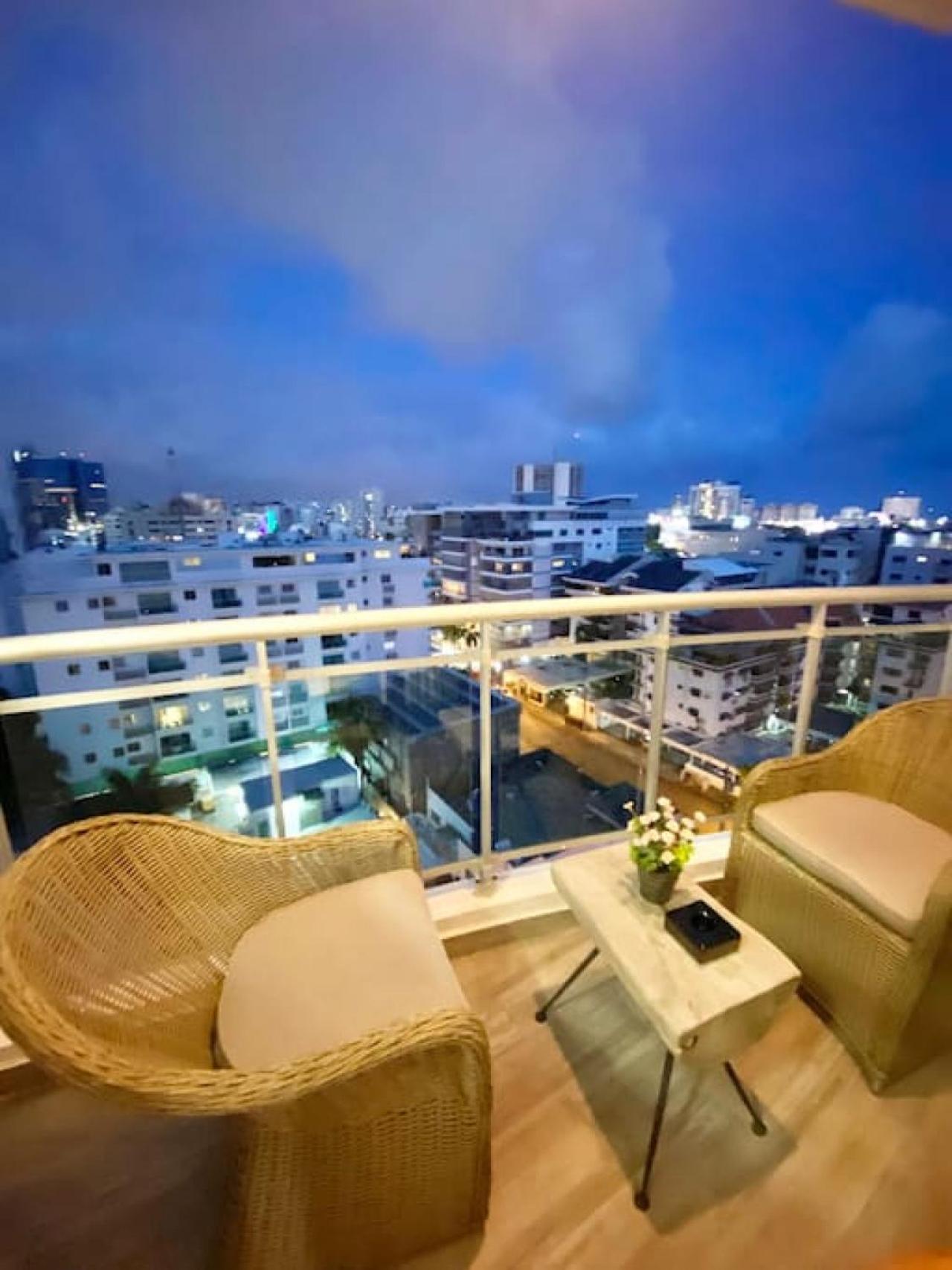 Stylish Centric Apt great View