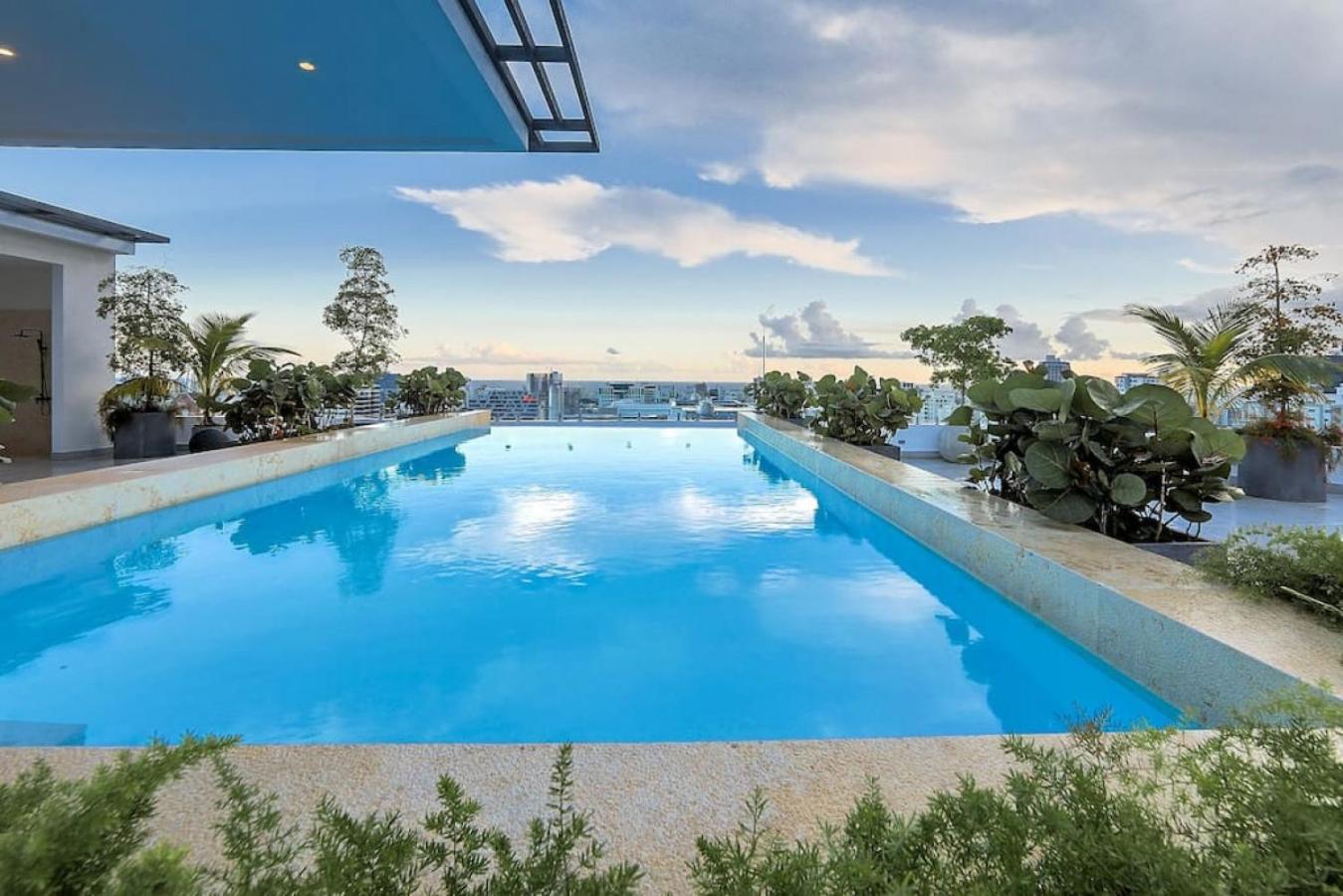 Luxury Centric Upscale Condo
