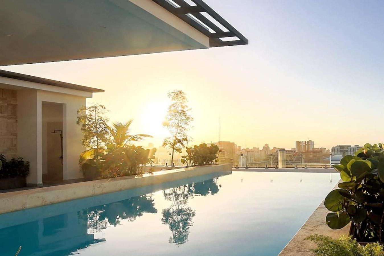 Luxury Centric Upscale Condo