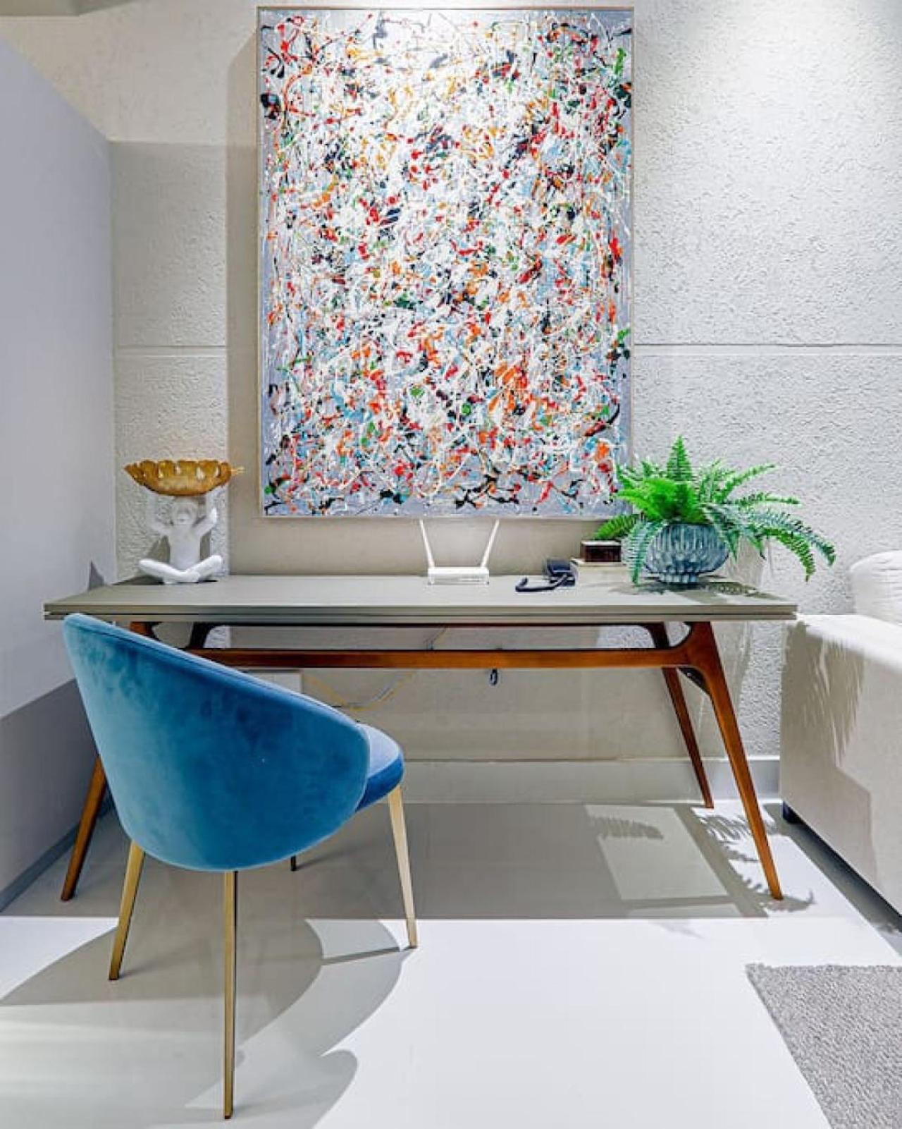 Luxury Centric Upscale Condo