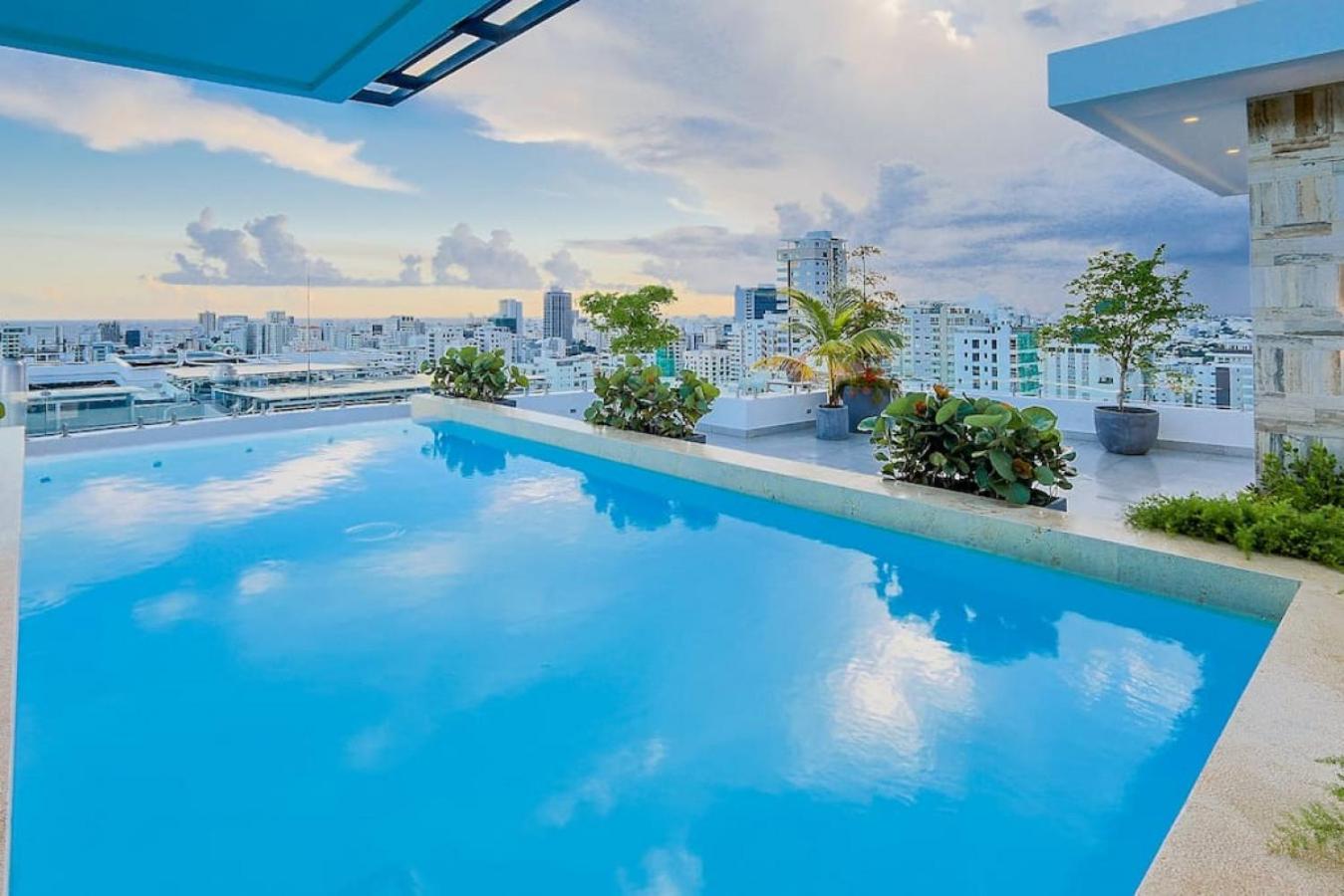 Luxury Centric Upscale Condo