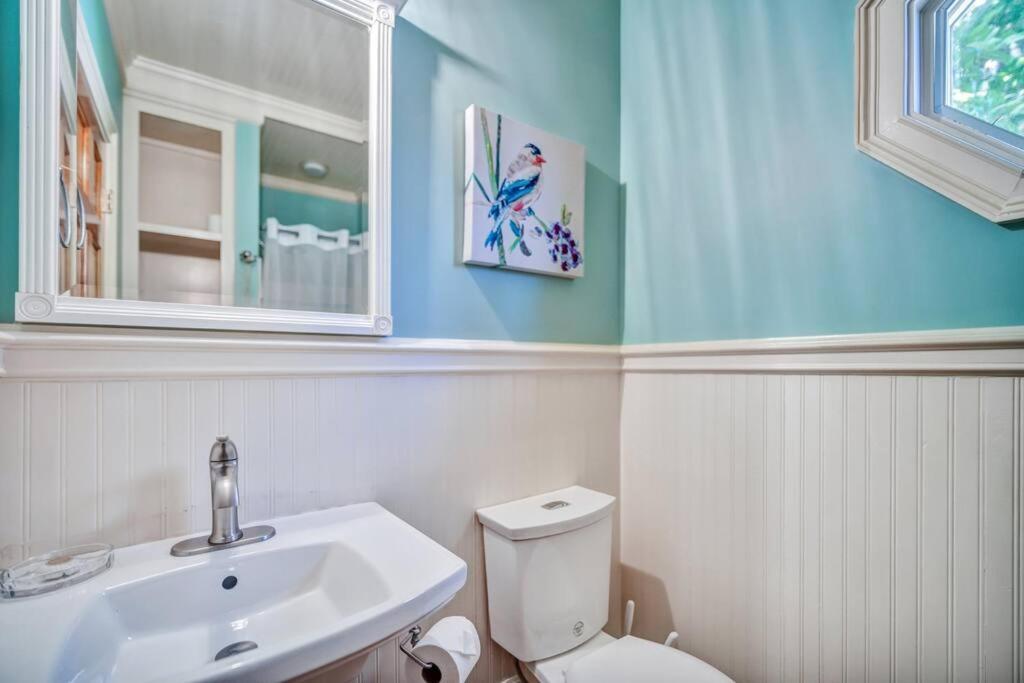 Bluffton Village Home-4BR Heart of Old Town Luxury view 3