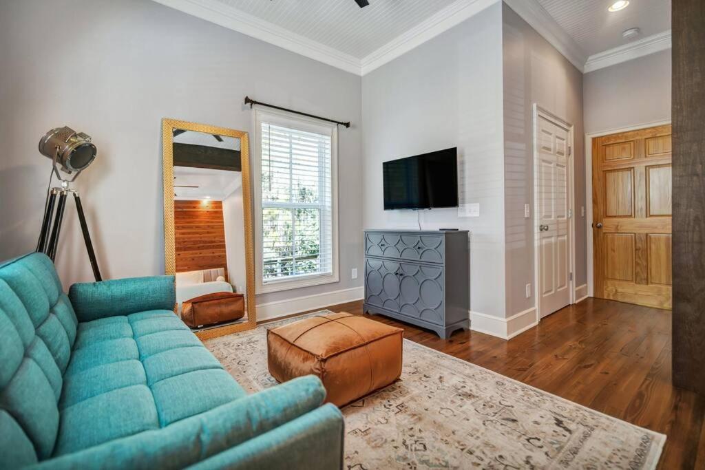 Bluffton Village Home-4BR Heart of Old Town Luxury view 5