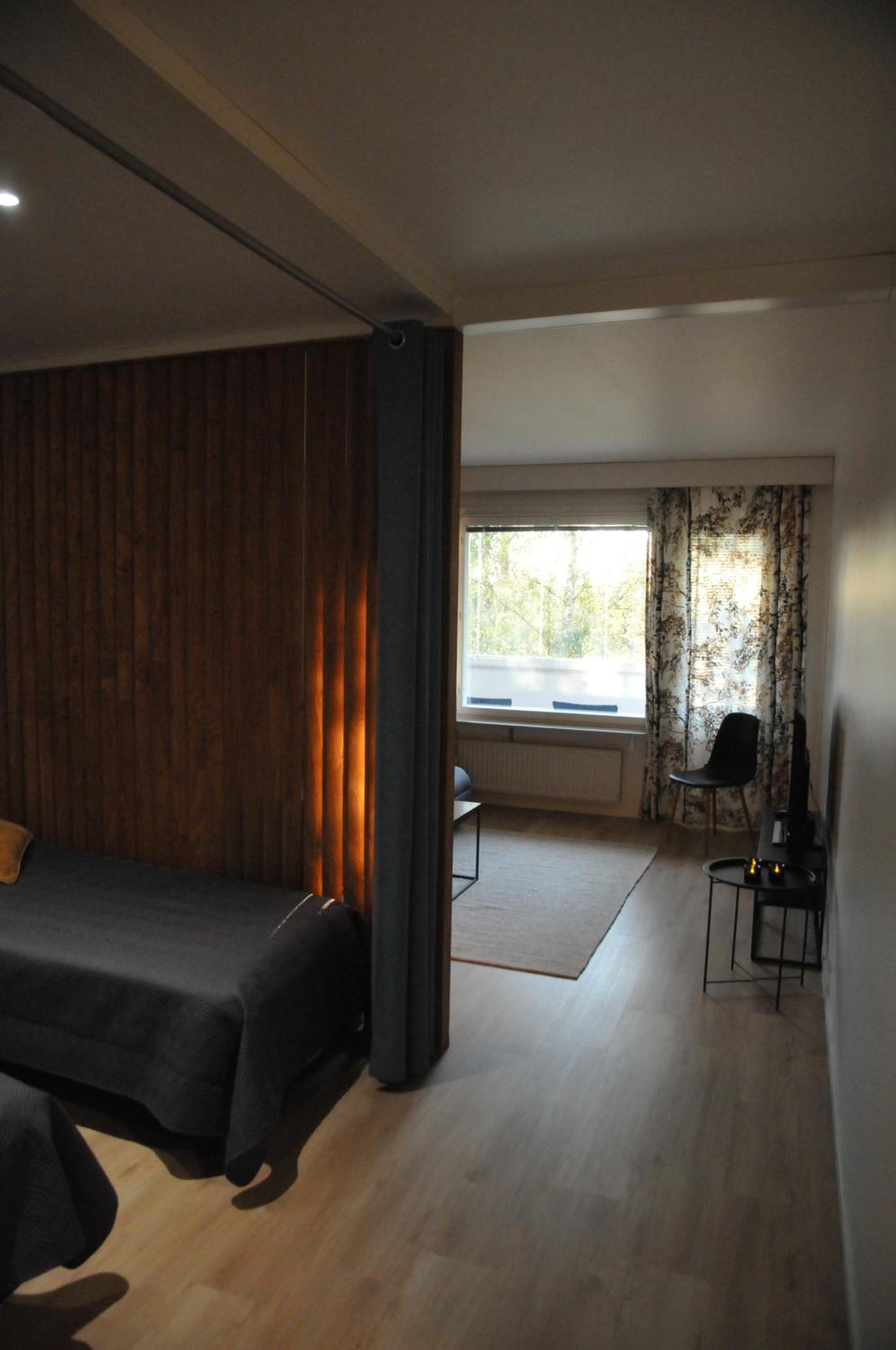 Apartment for six near Railway station