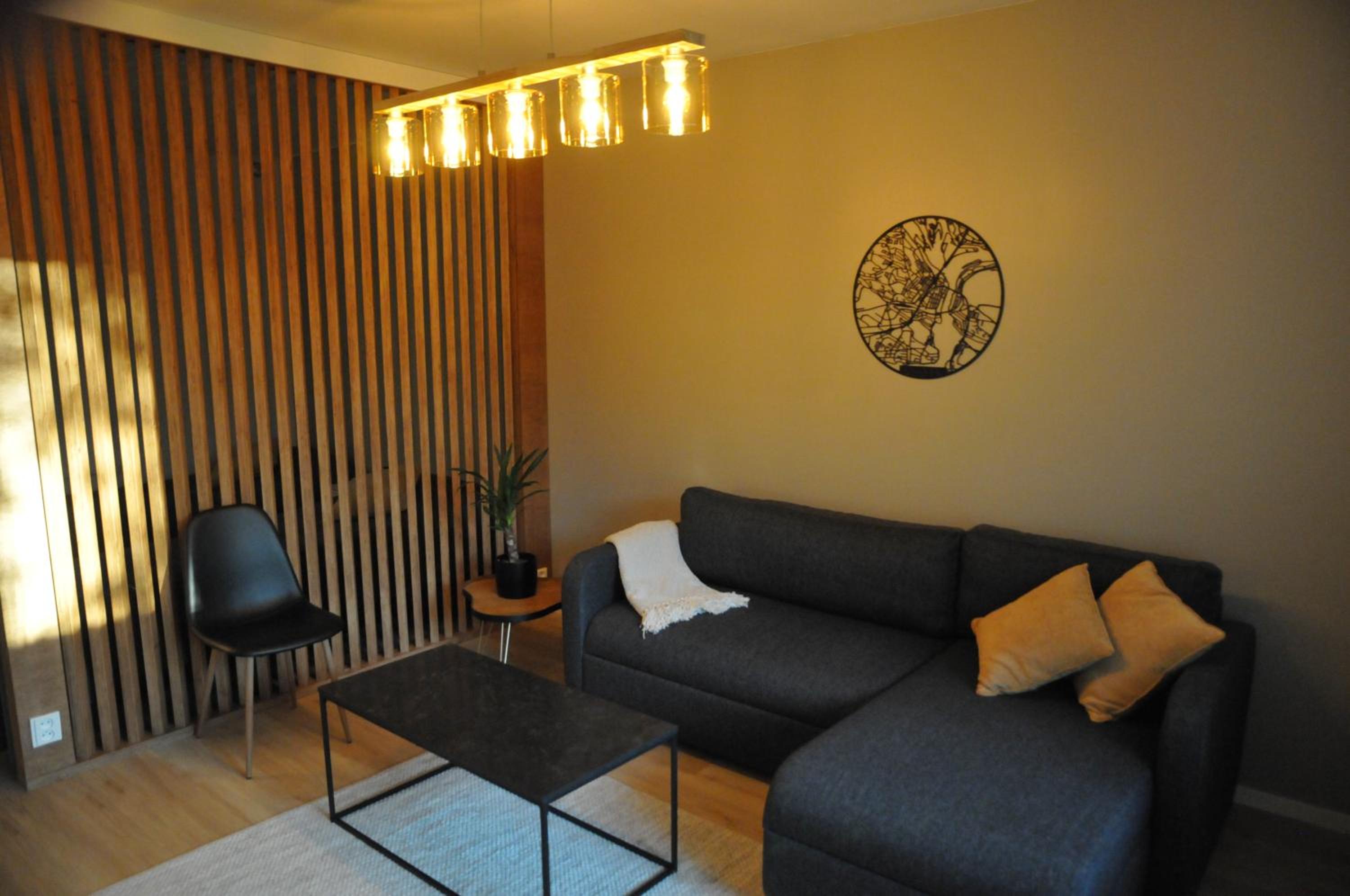 Apartment for six near Railway station