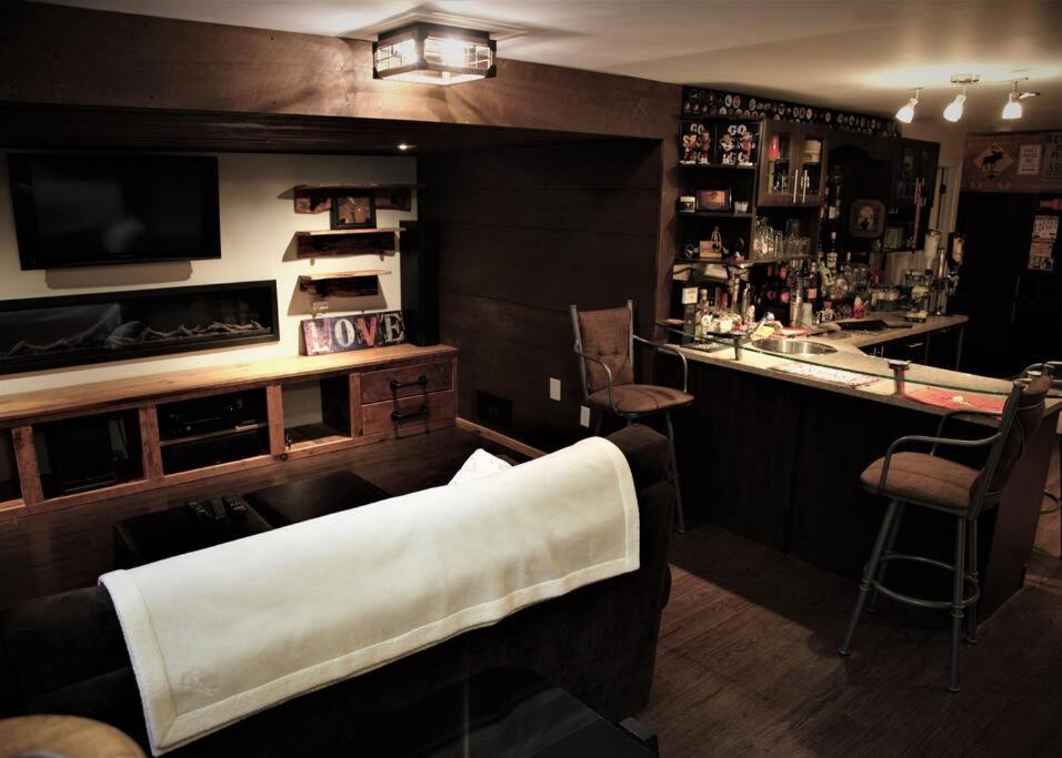 MarkG's Shack!