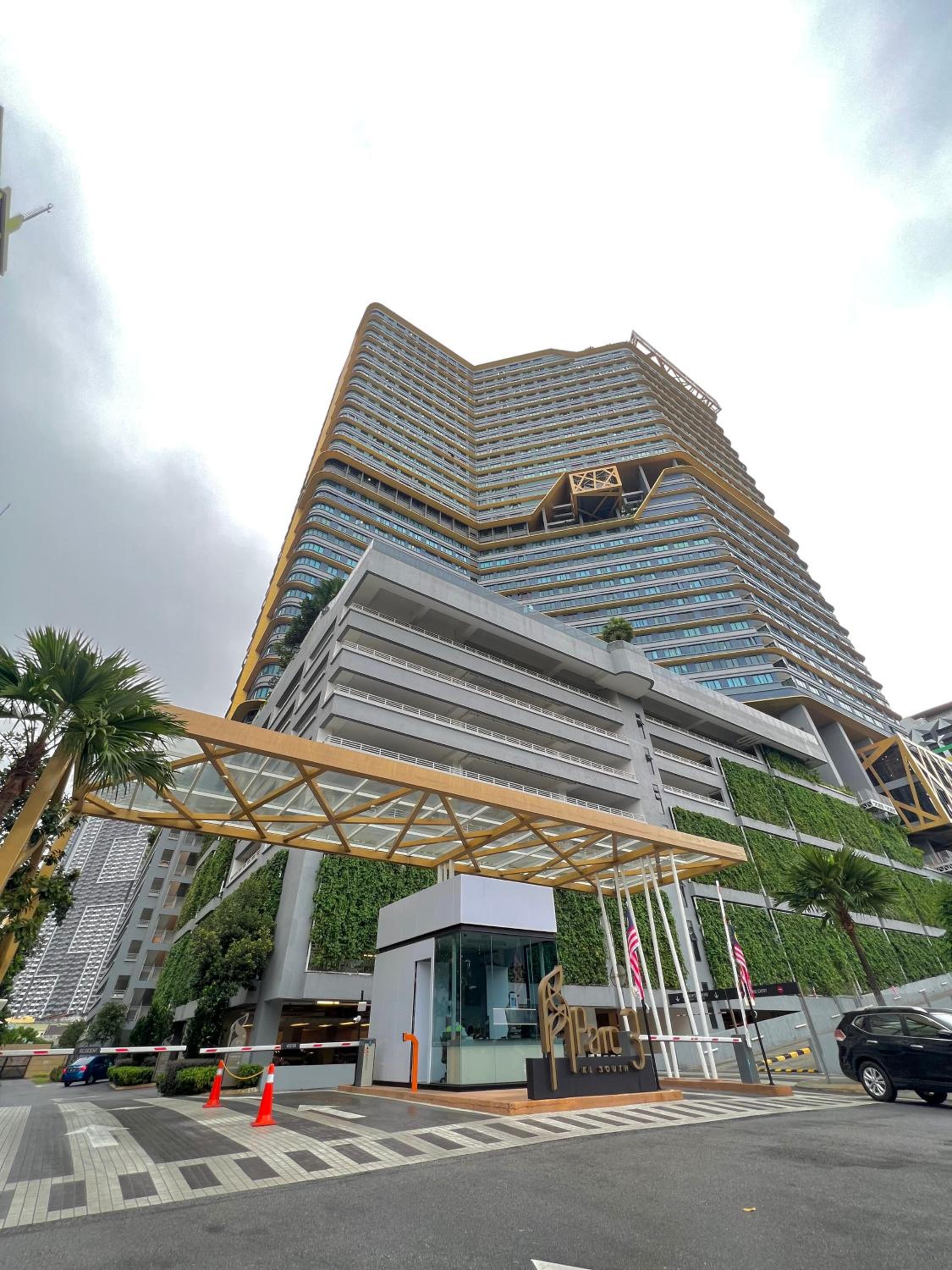 Family Type Premium Homestay MRT Shopping Mall