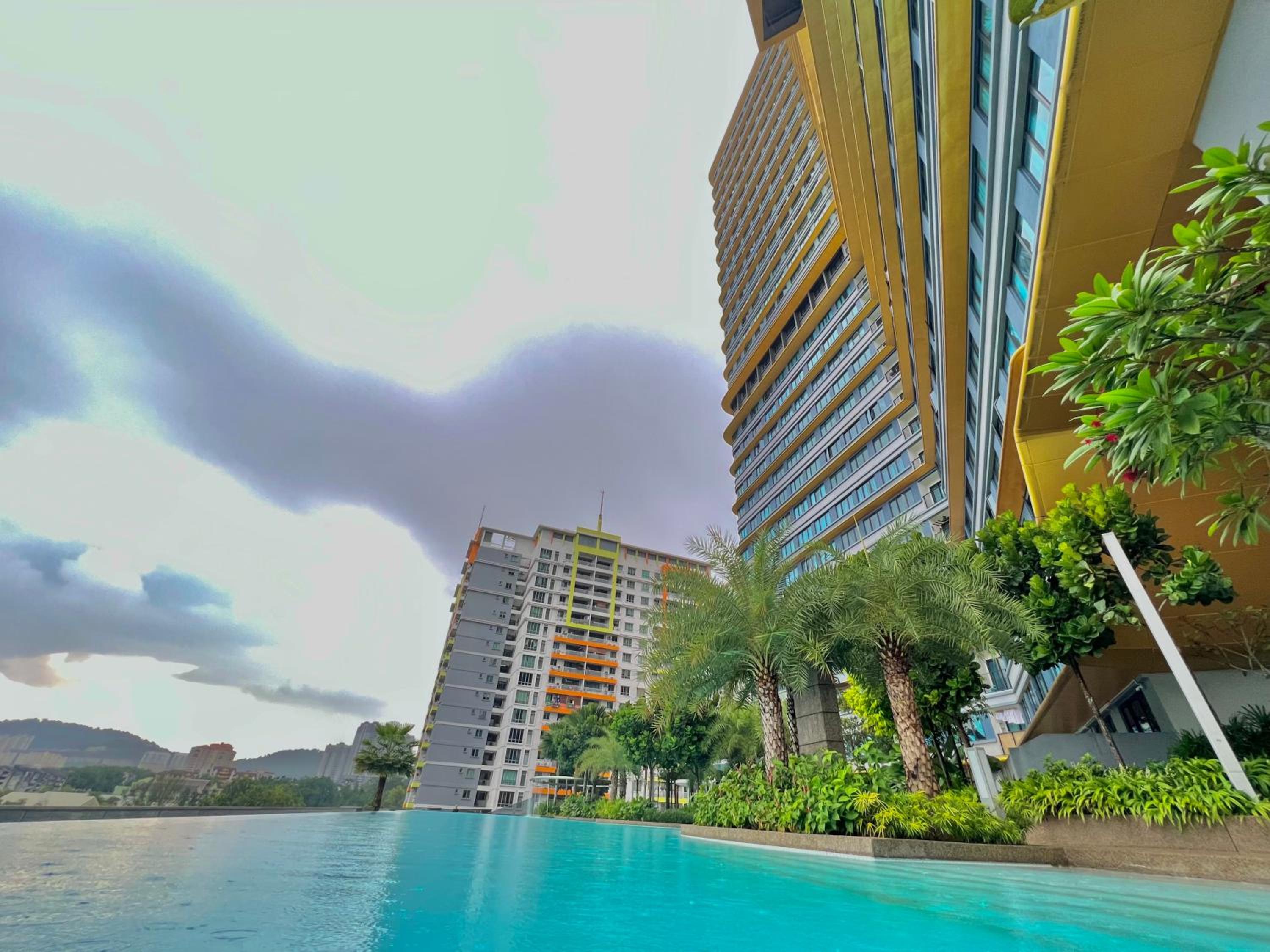 Family Type Premium Homestay MRT Shopping Mall