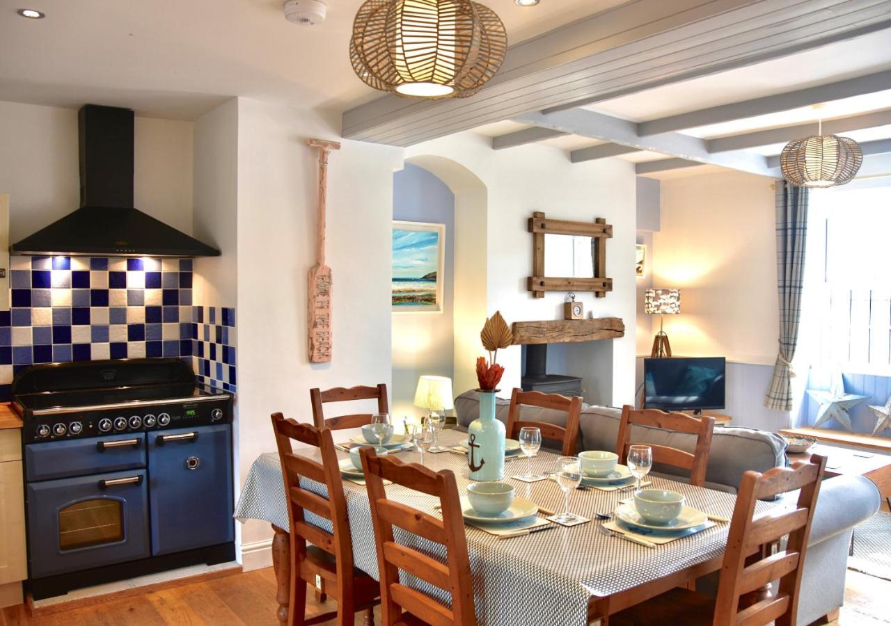 3 Bed in Gorran Haven oc-p00812